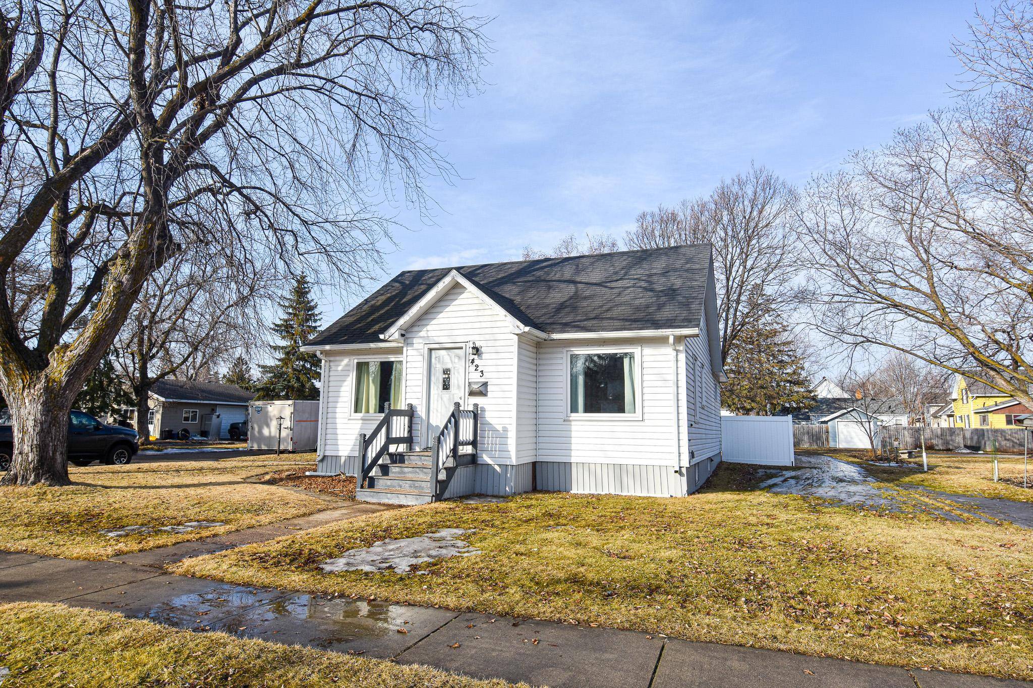 Thief River Falls, MN 56701,AVE S