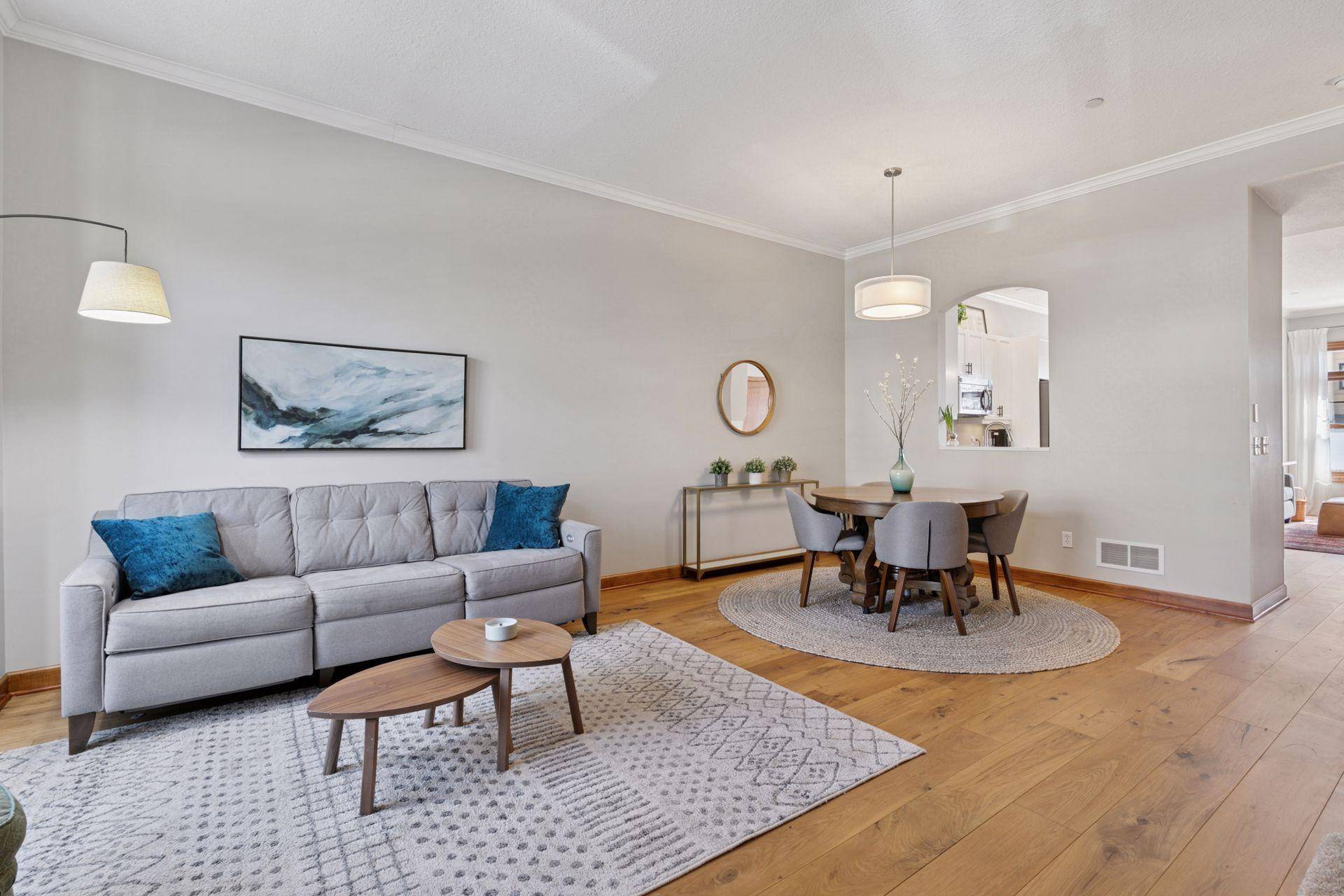 Saint Paul, MN 55118,704 Linden ST