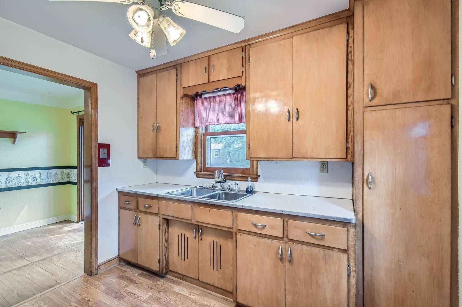 Minneapolis, MN 55434,9055 Tyler ST NE