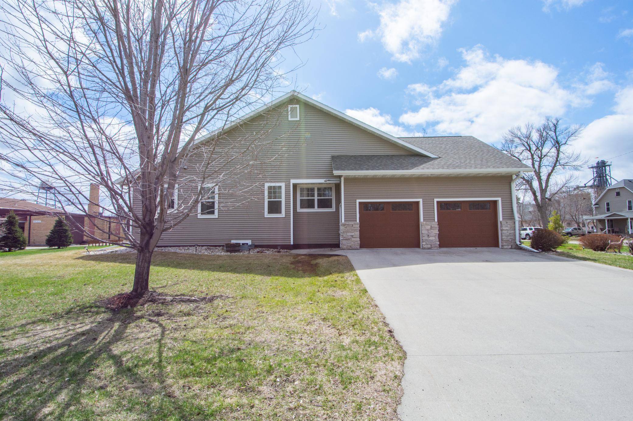 Arthur, ND 58006,210 1st ST