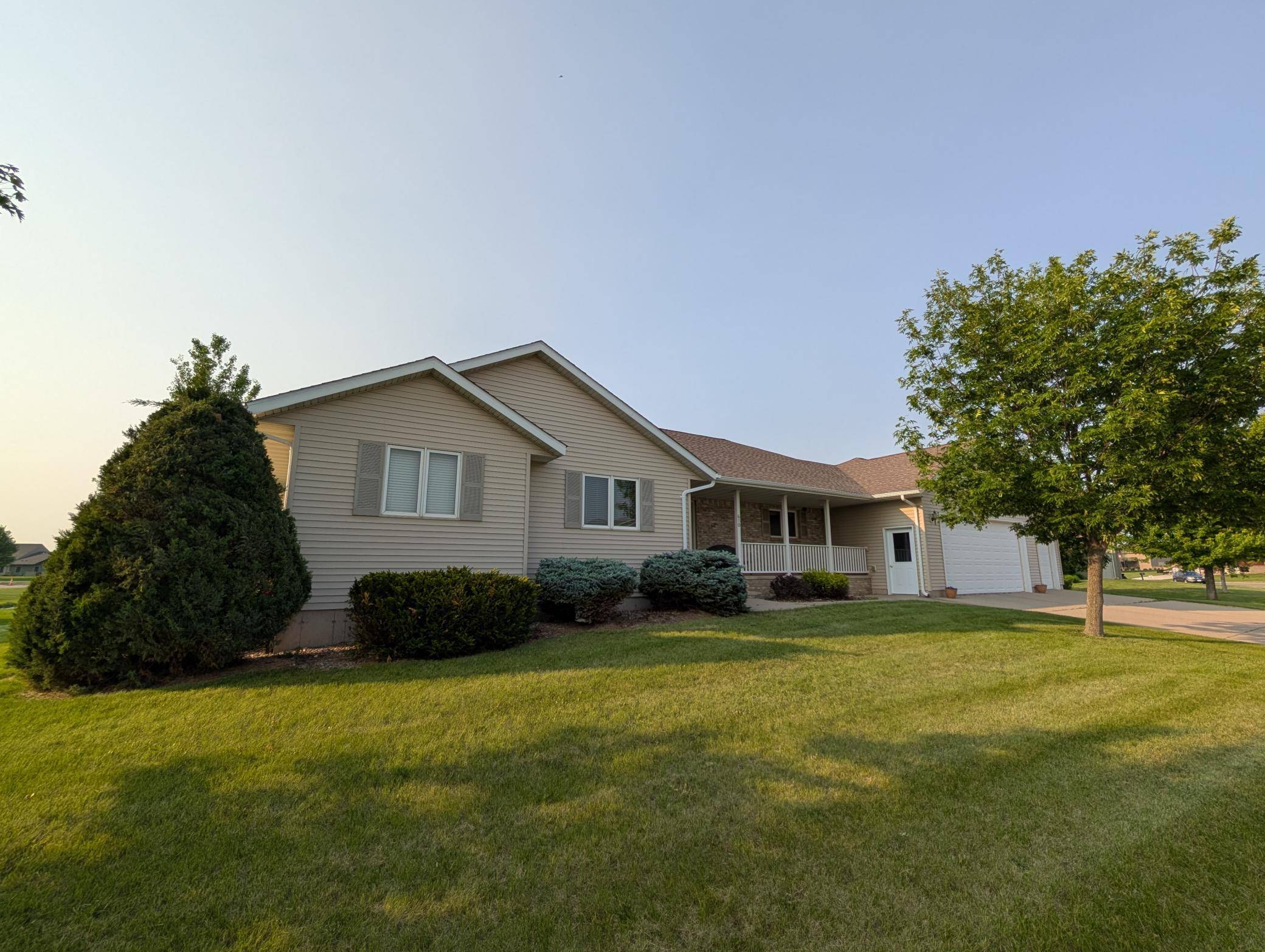 Marshall, MN 56258,610 Mercedes DR