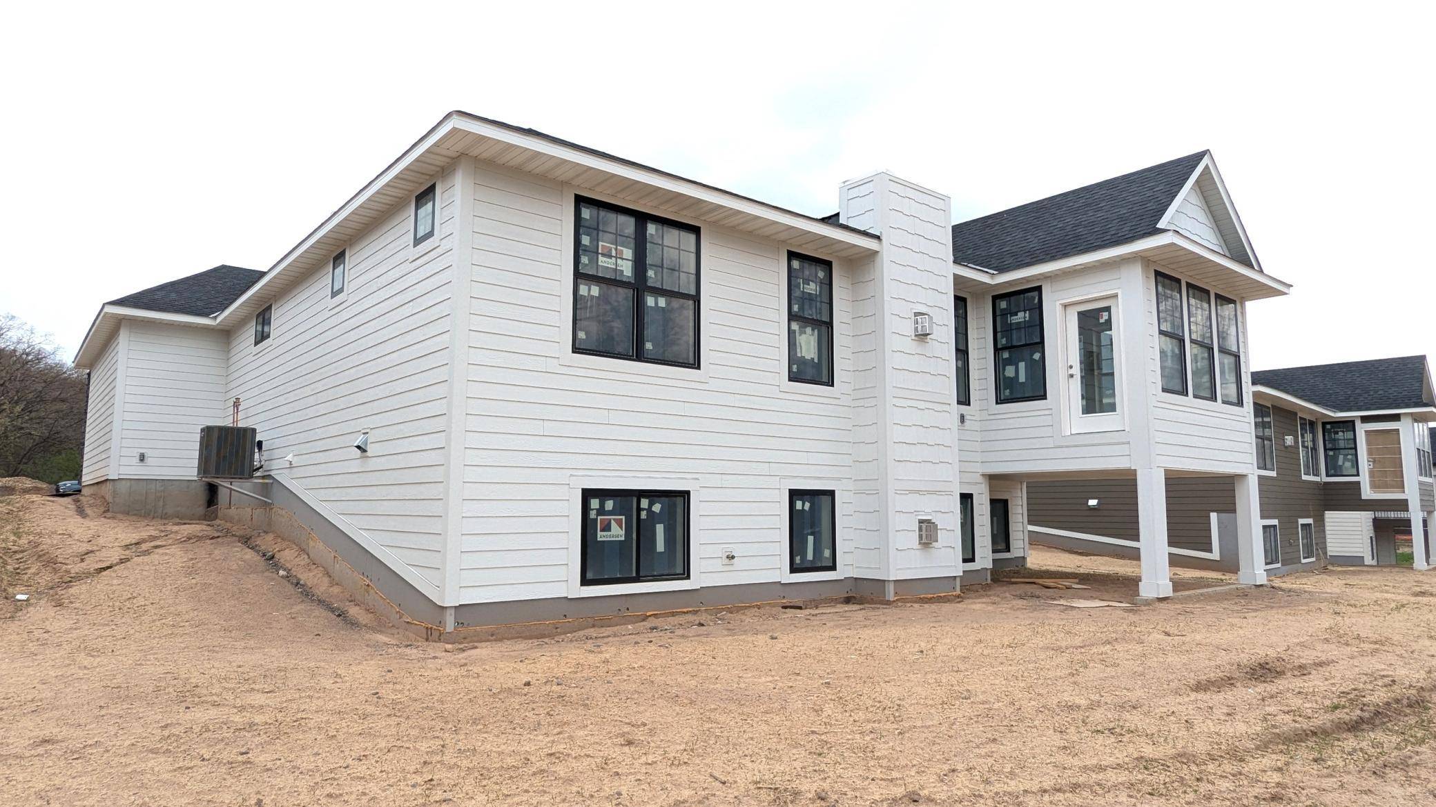 Lake Elmo, MN 55042,1717 Royal BLVD N
