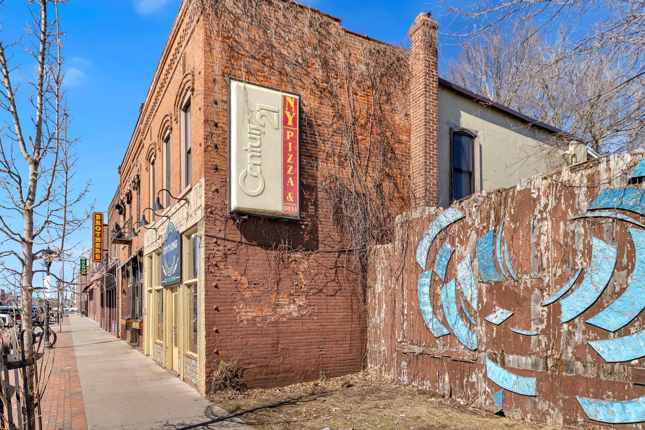 Eau Claire, WI 54703,320 Water ST