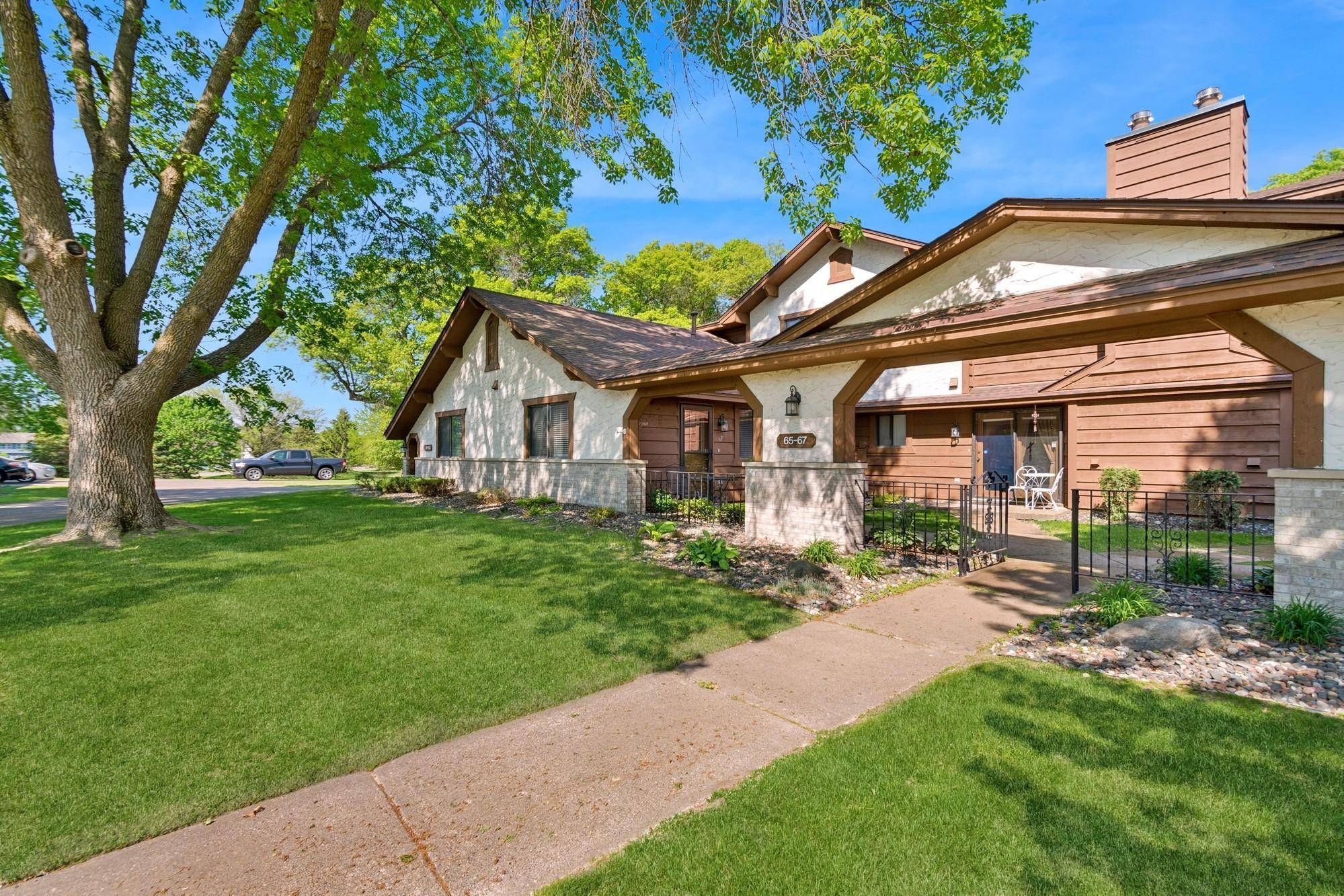 Minneapolis, MN 55448,65 125th LN NW