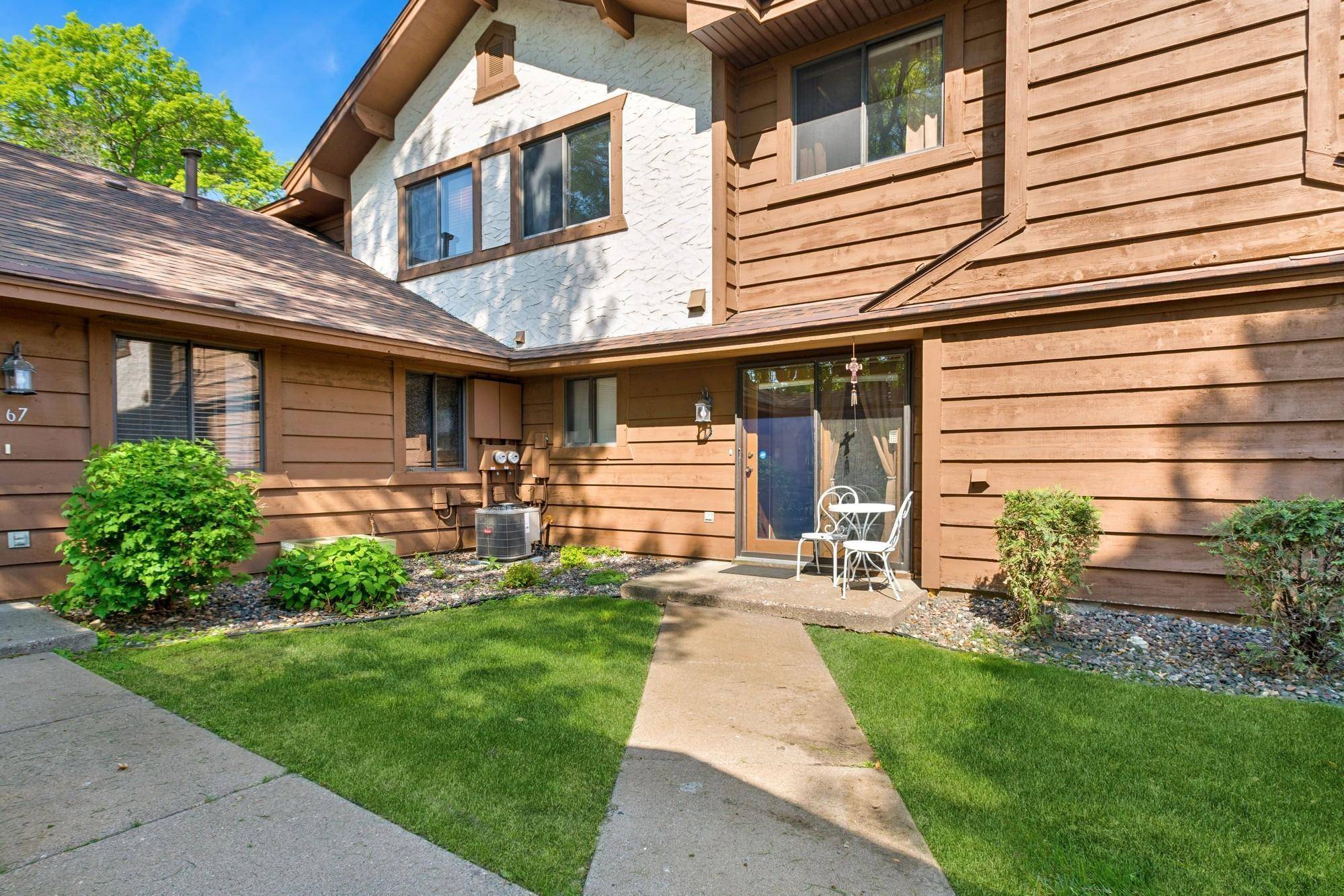 Minneapolis, MN 55448,65 125th LN NW
