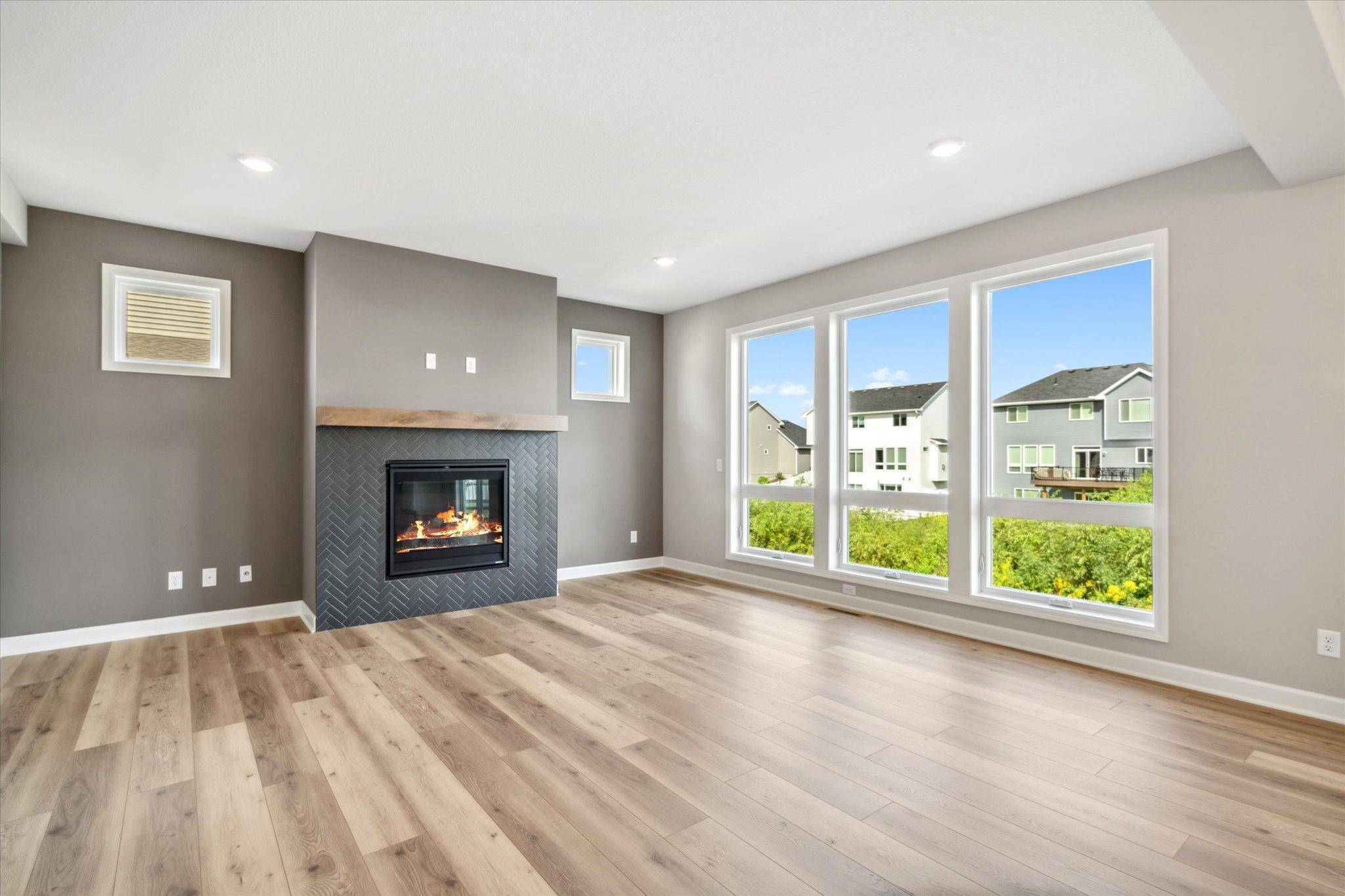 Rosemount, MN 55068,LN