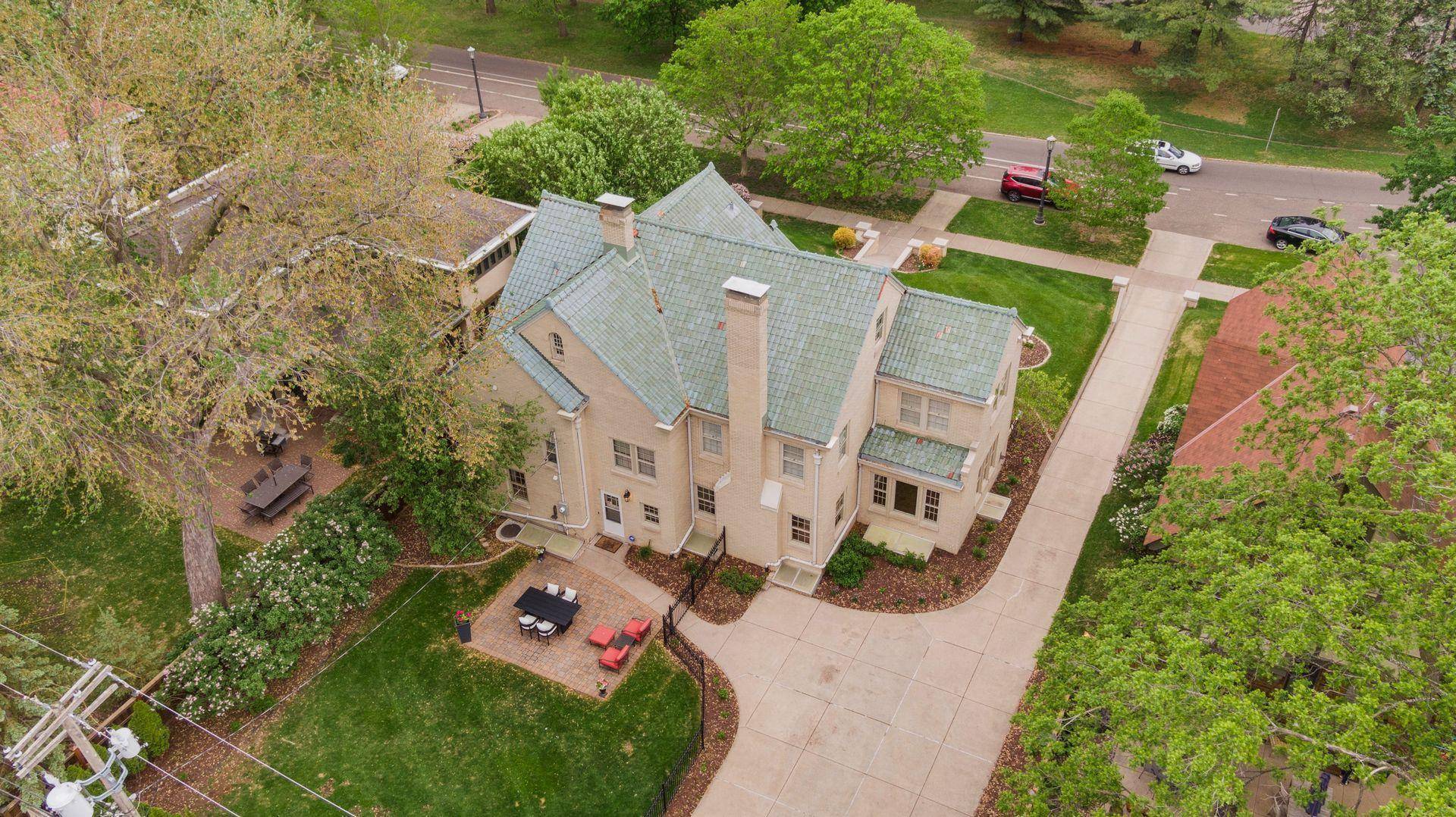 Saint Paul, MN 55105,1750 Summit AVE