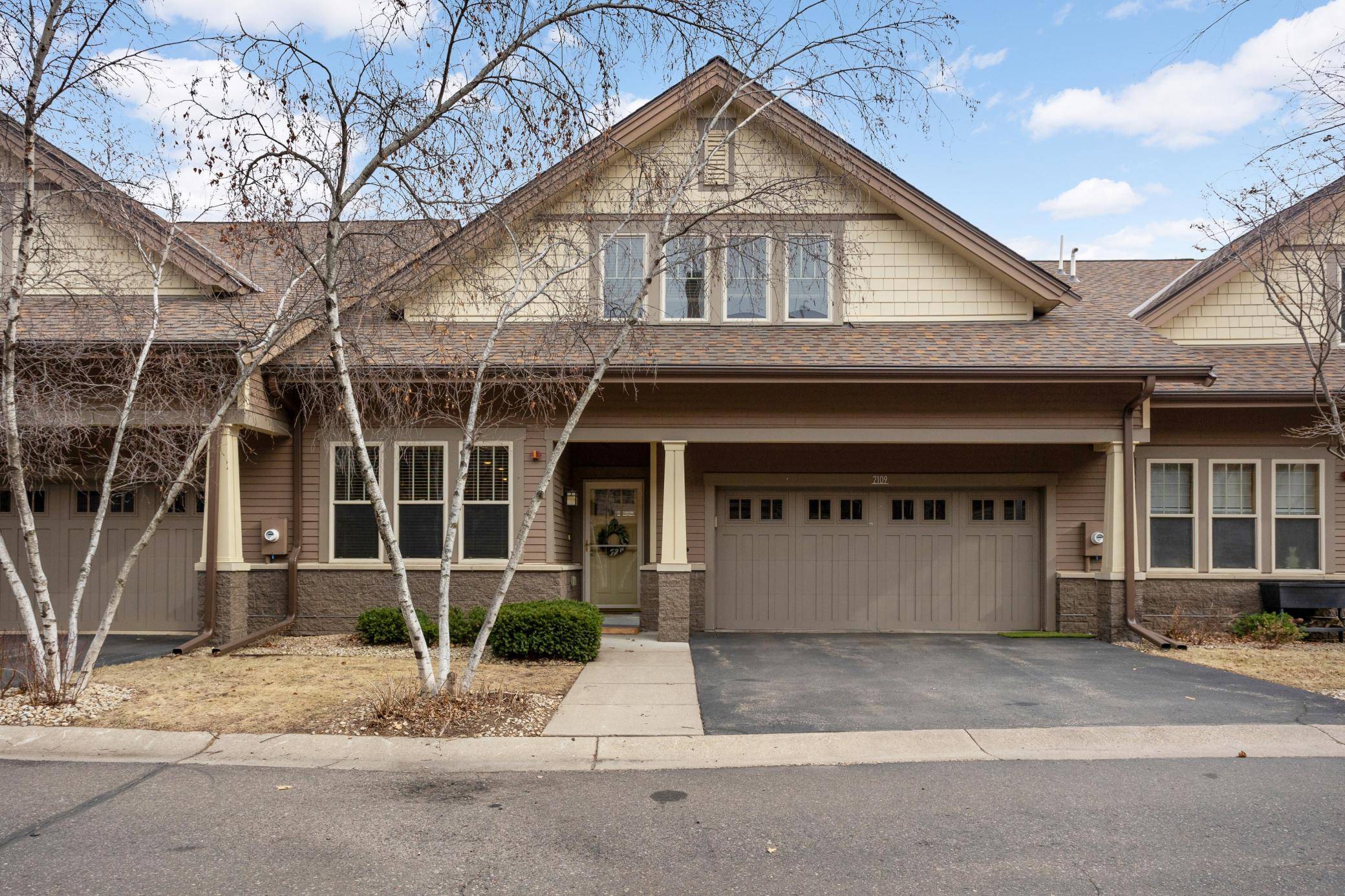 Minneapolis, MN 55431,2109 Village TER