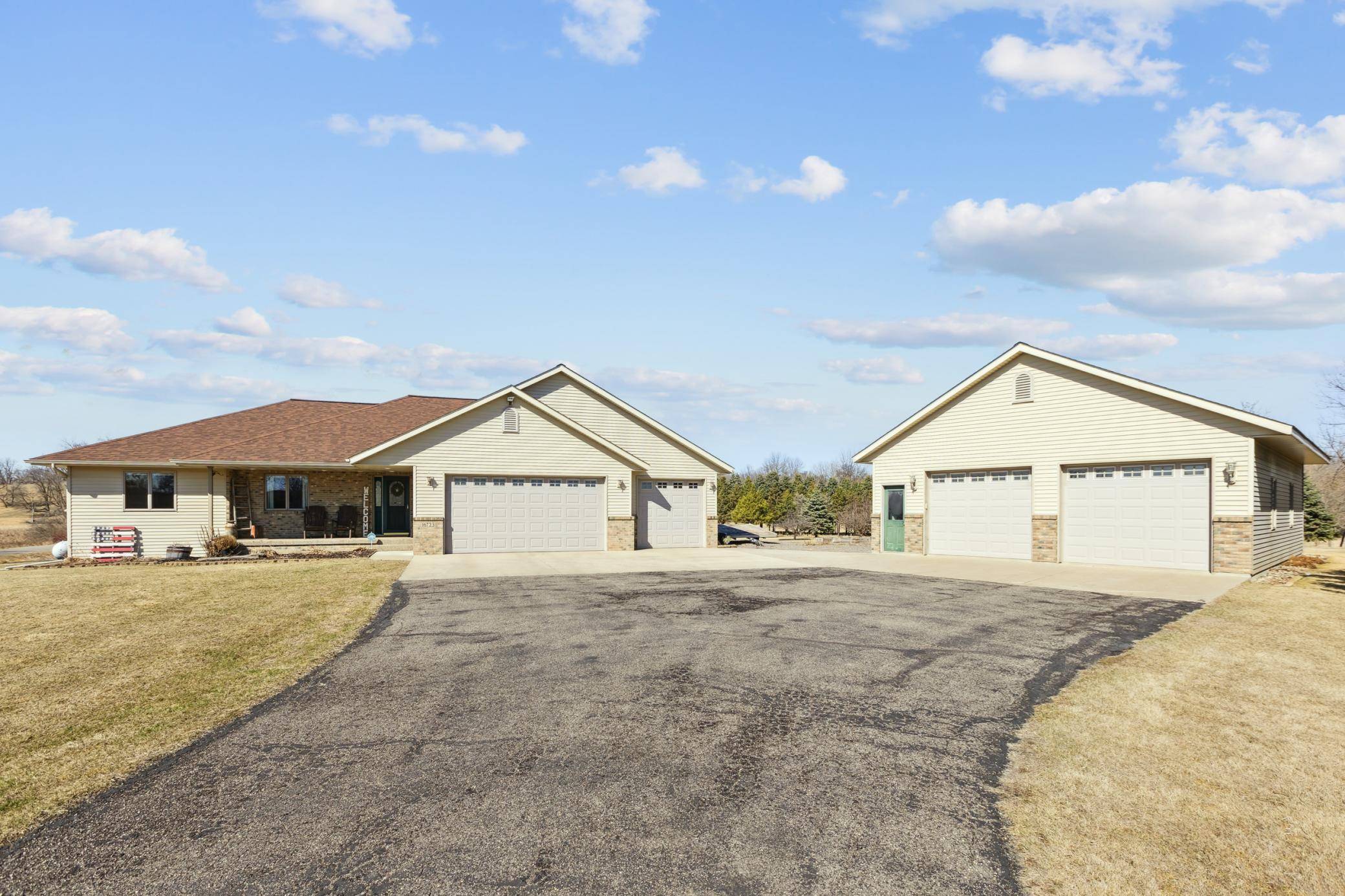 Eden Valley, MN 55329,16723 207th AVE