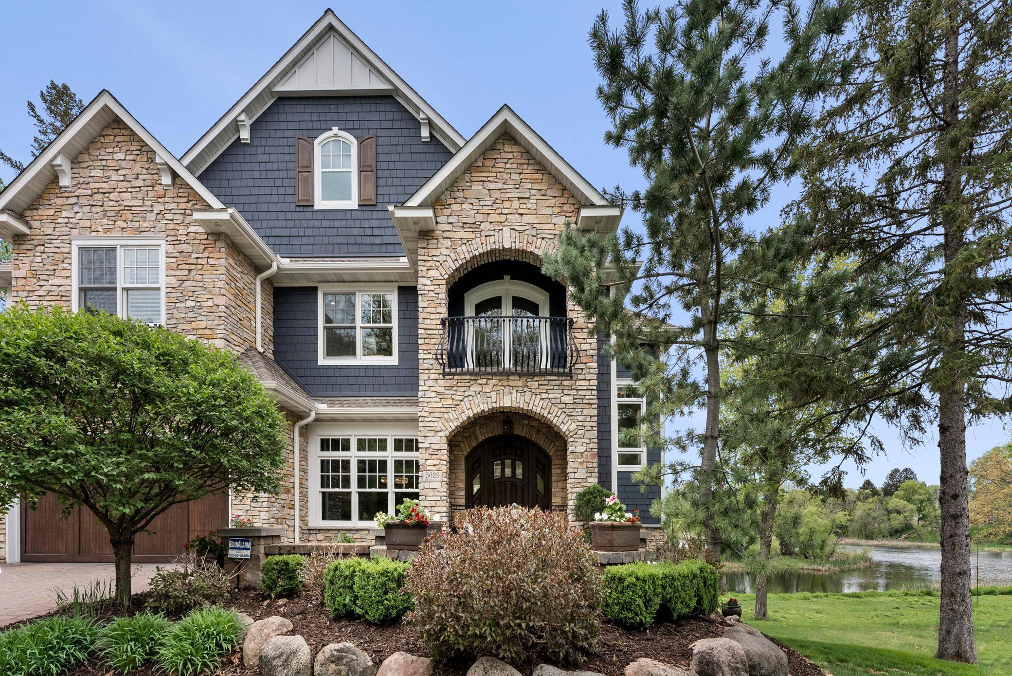 Minneapolis, MN 55436,5625 Interlachen CIR