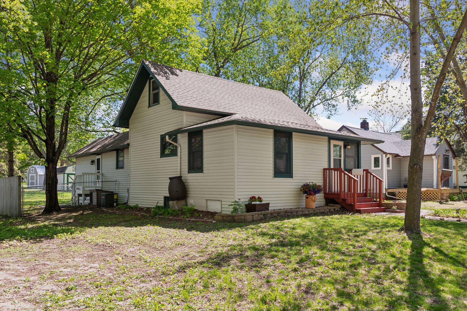 River Falls, WI 54022,524 Pearl ST