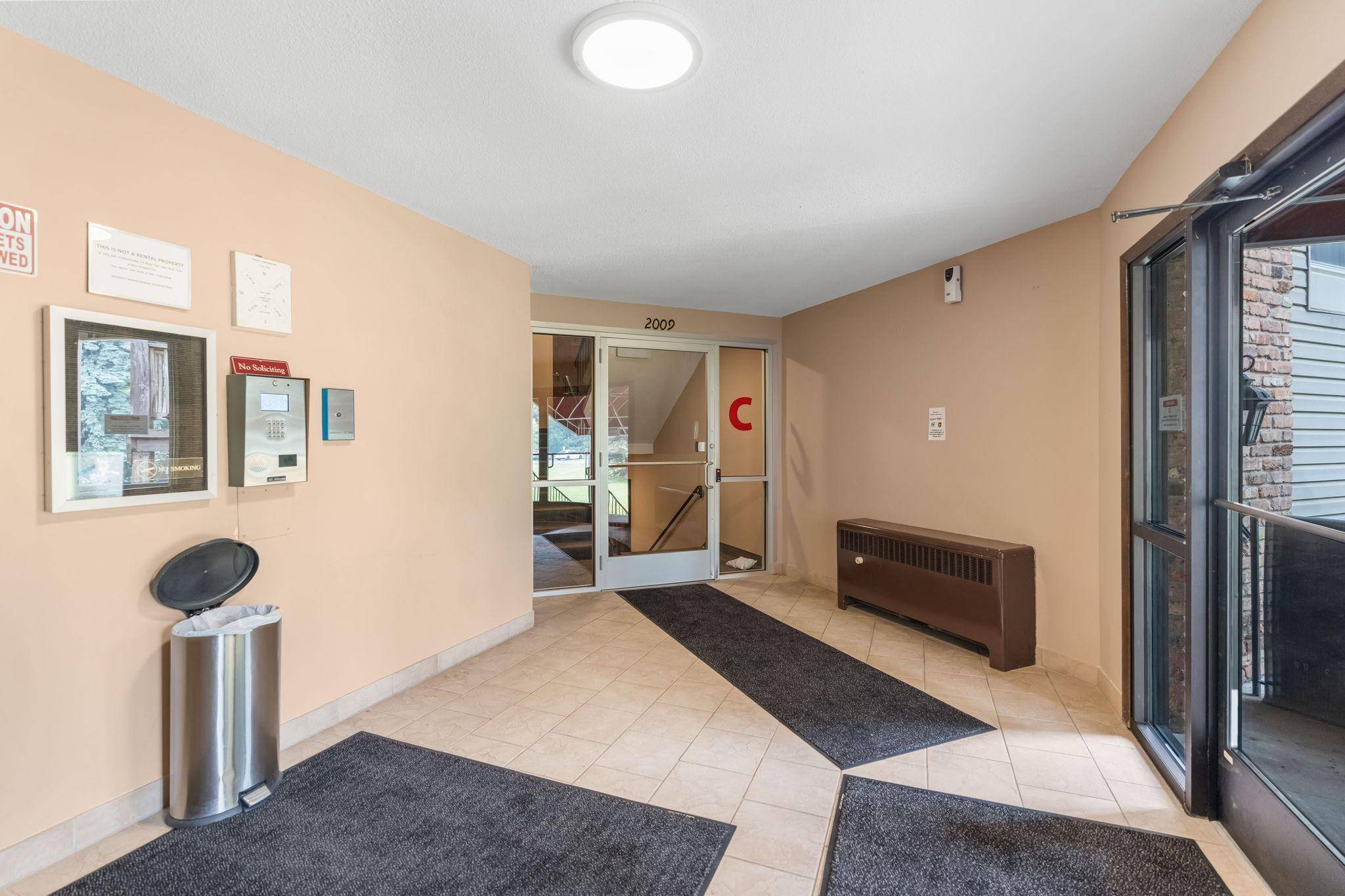 Burnsville, MN 55337,2009 122nd ST