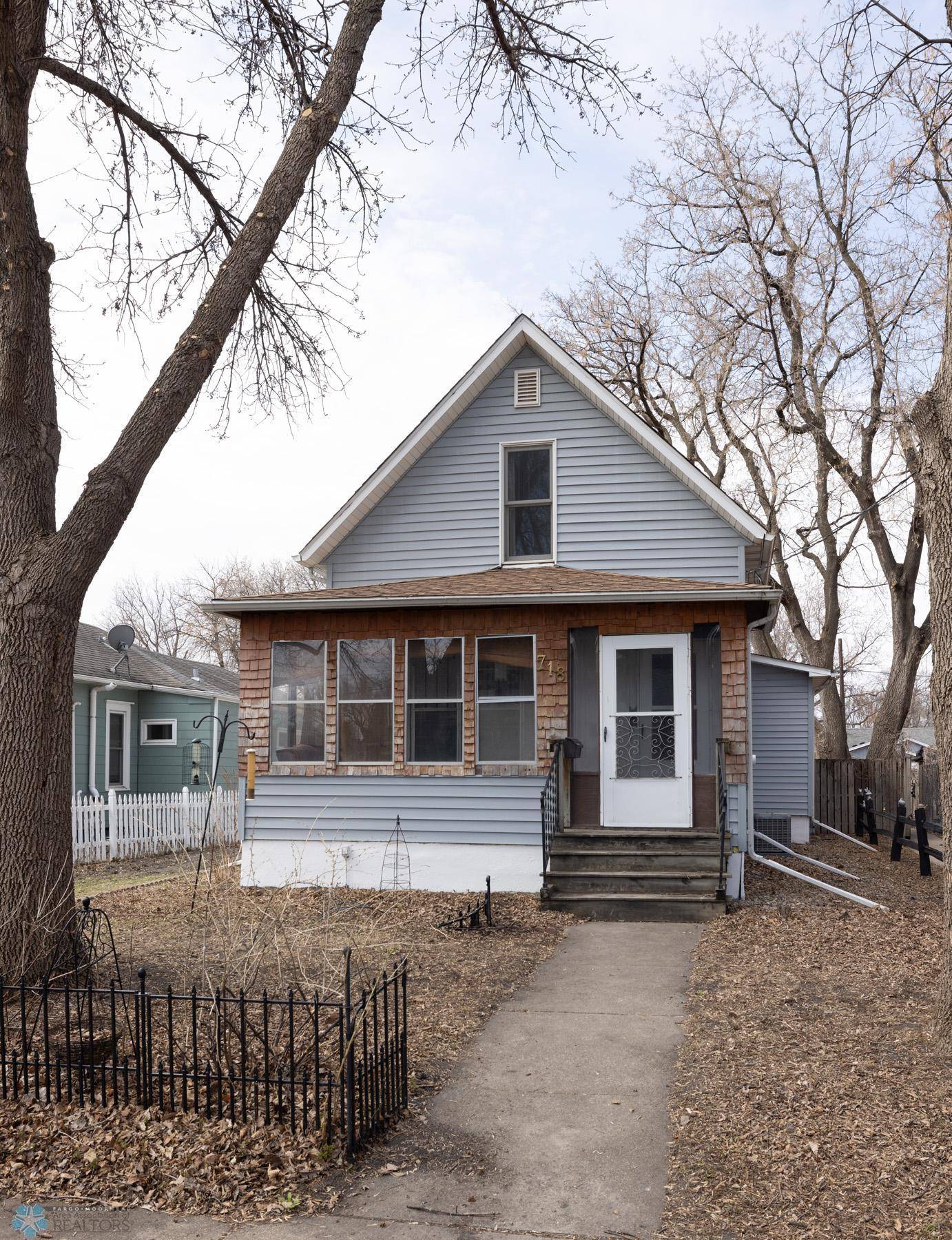 Fargo, ND 58102,718 1st ST N