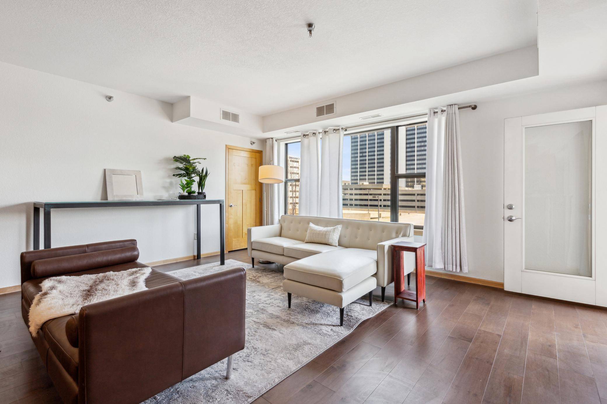 Minneapolis, MN 55426,1155 Ford RD