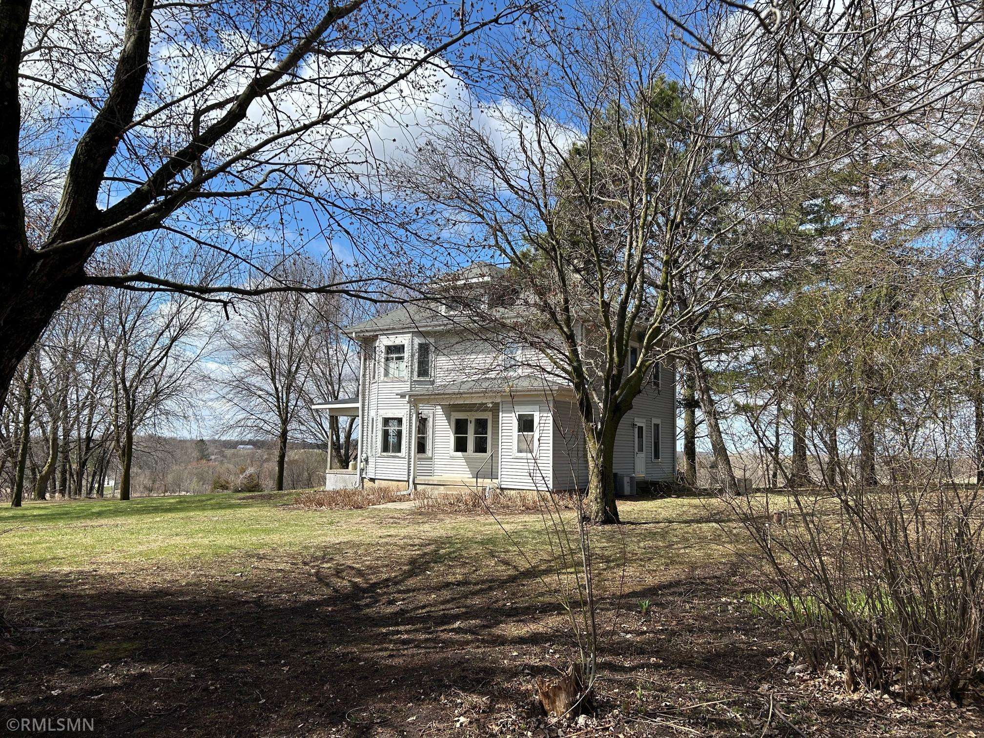 house_img