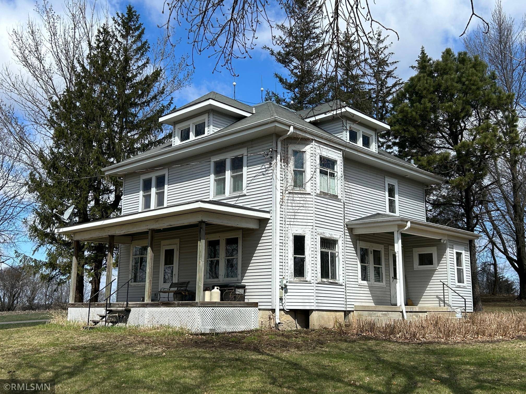 Loretto, MN 55357,5470 Town Hall DR