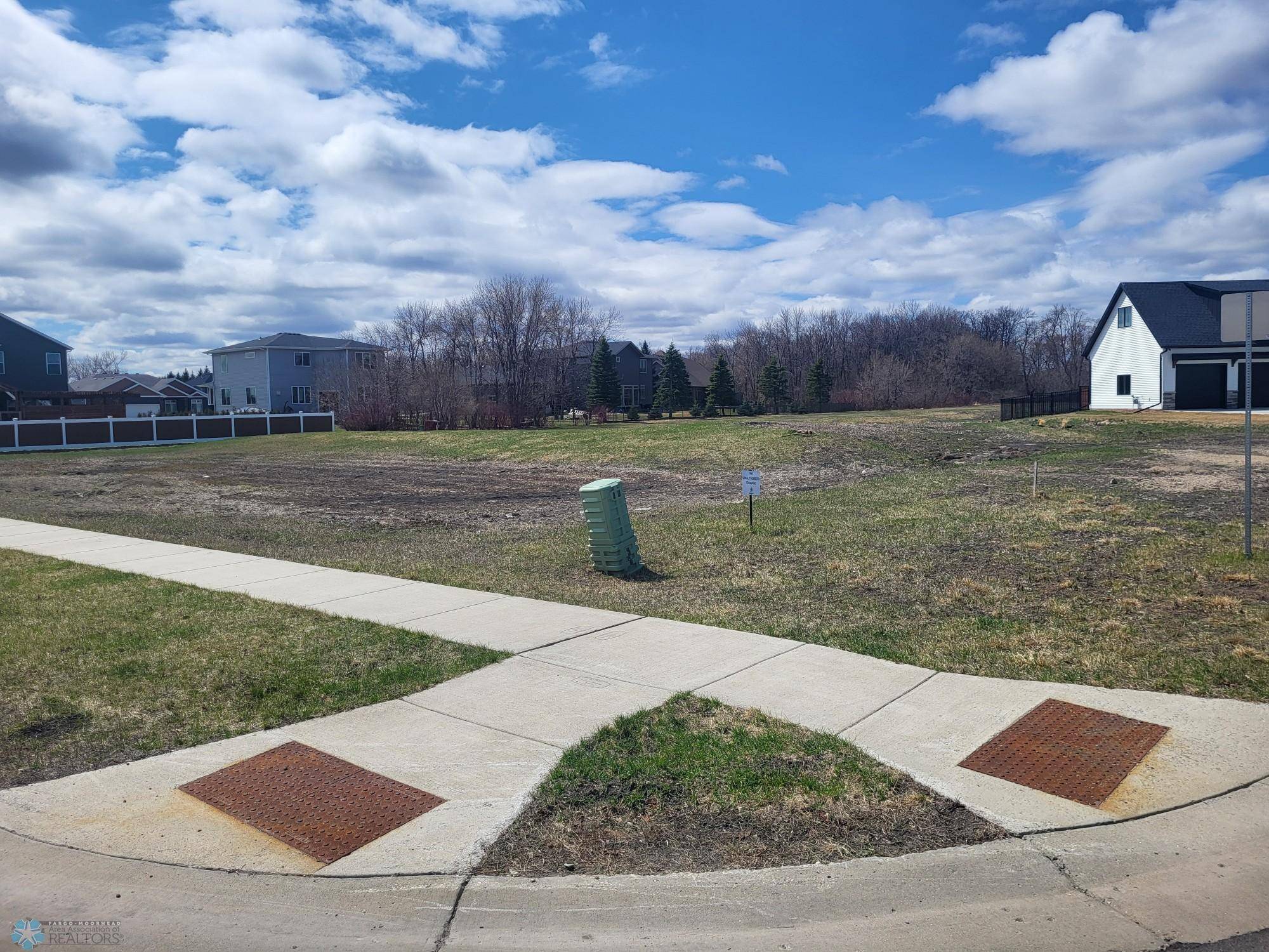 Fargo, ND 58104,6750 55th AVE S