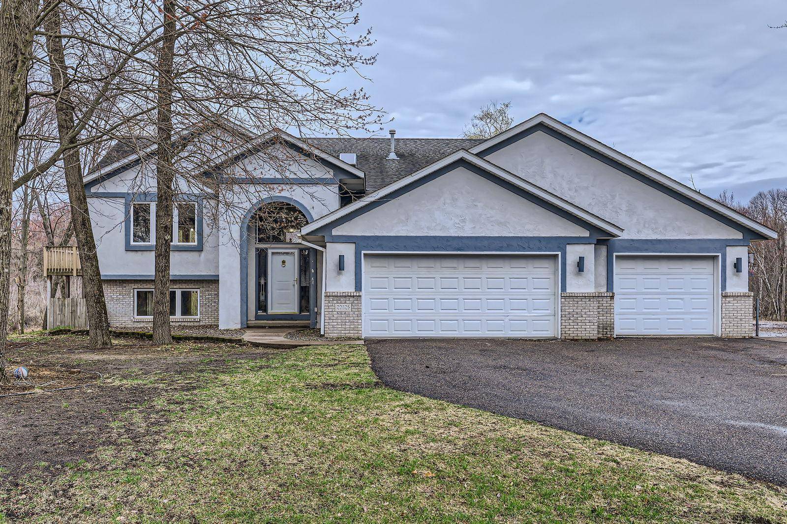 Cedar, MN 55011,20826 Austin ST NE