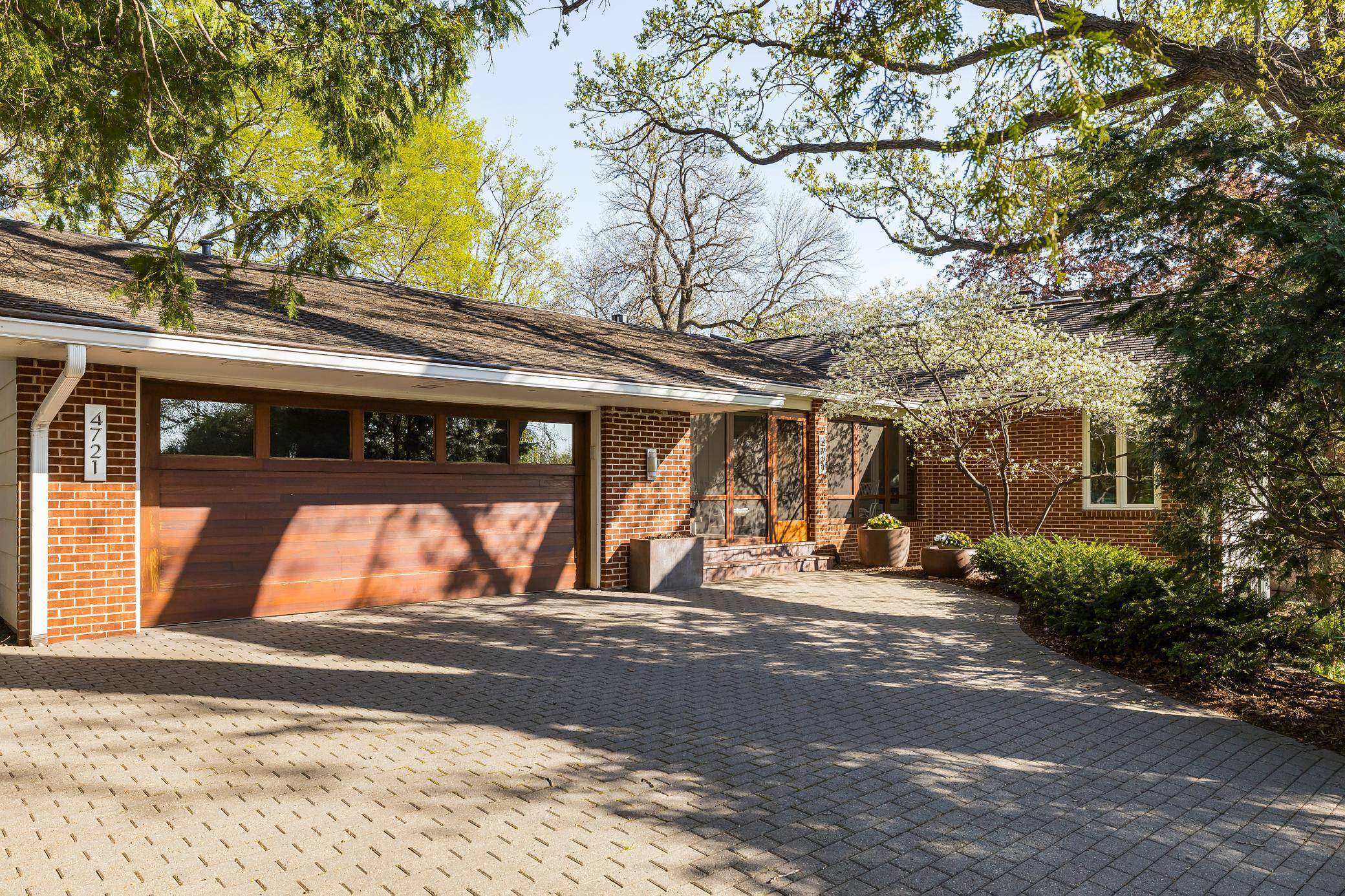 Minneapolis, MN 55419,4721 Lake Harriet Pkwy