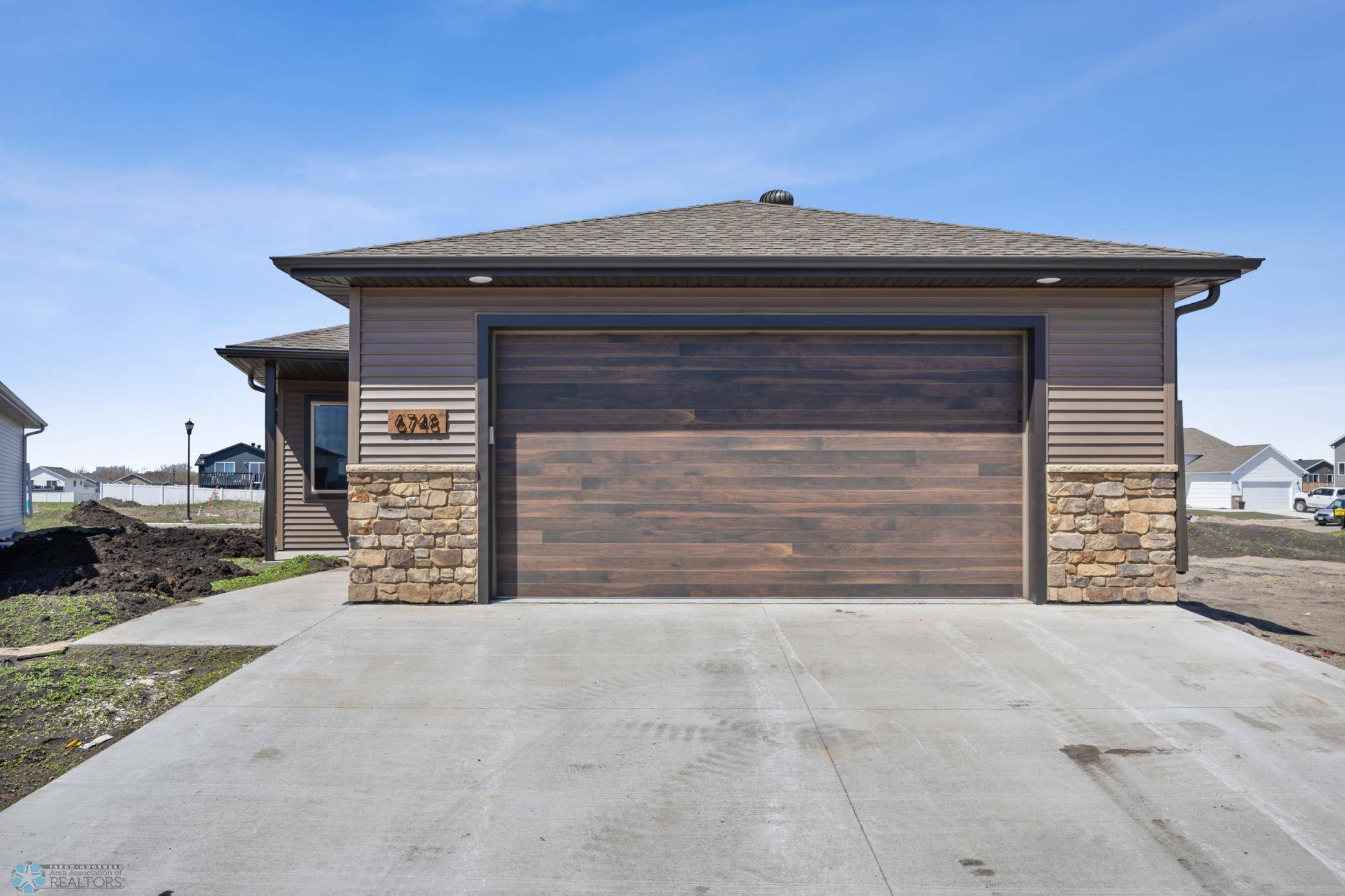 Horace, ND 58047,6748 68th AVE S