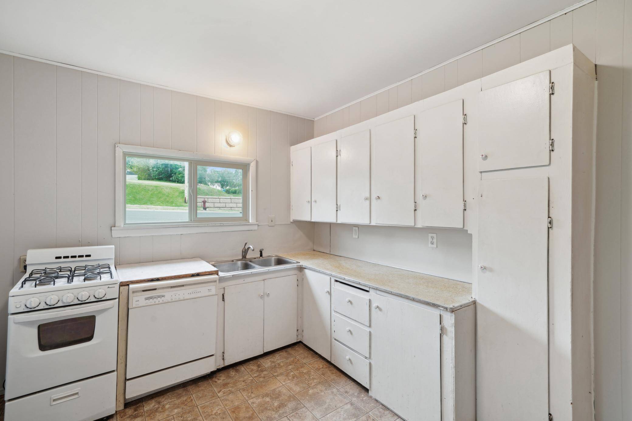 Belle Plaine, MN 56011,400 Forest ST E