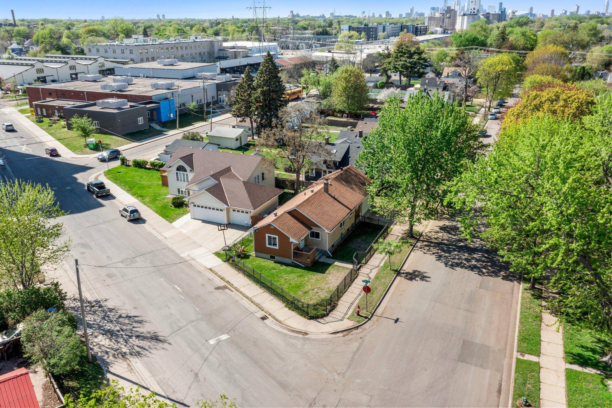 Minneapolis, MN 55406,3412 41st ST