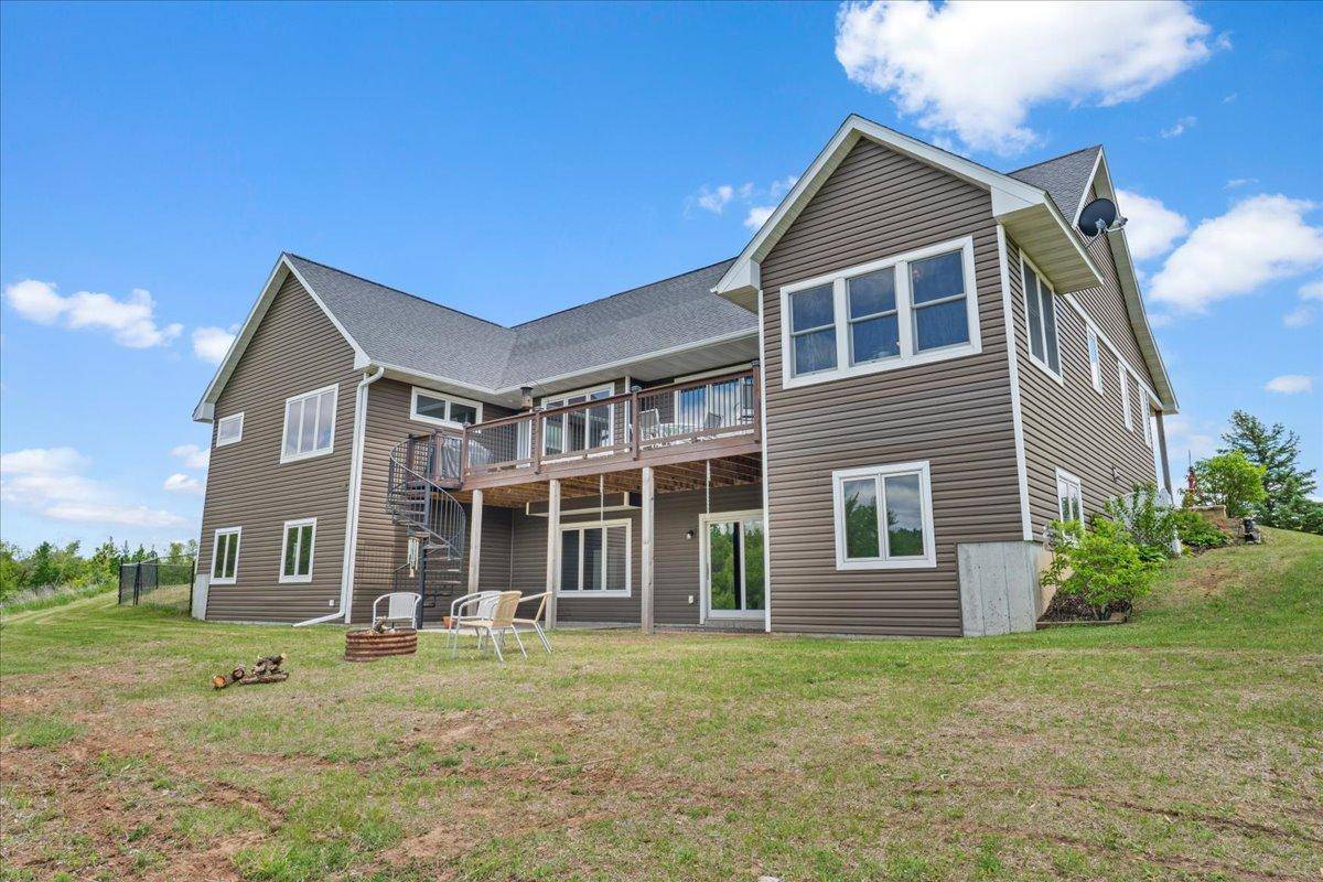 New Richmond, WI 54017,1704 156th Street
