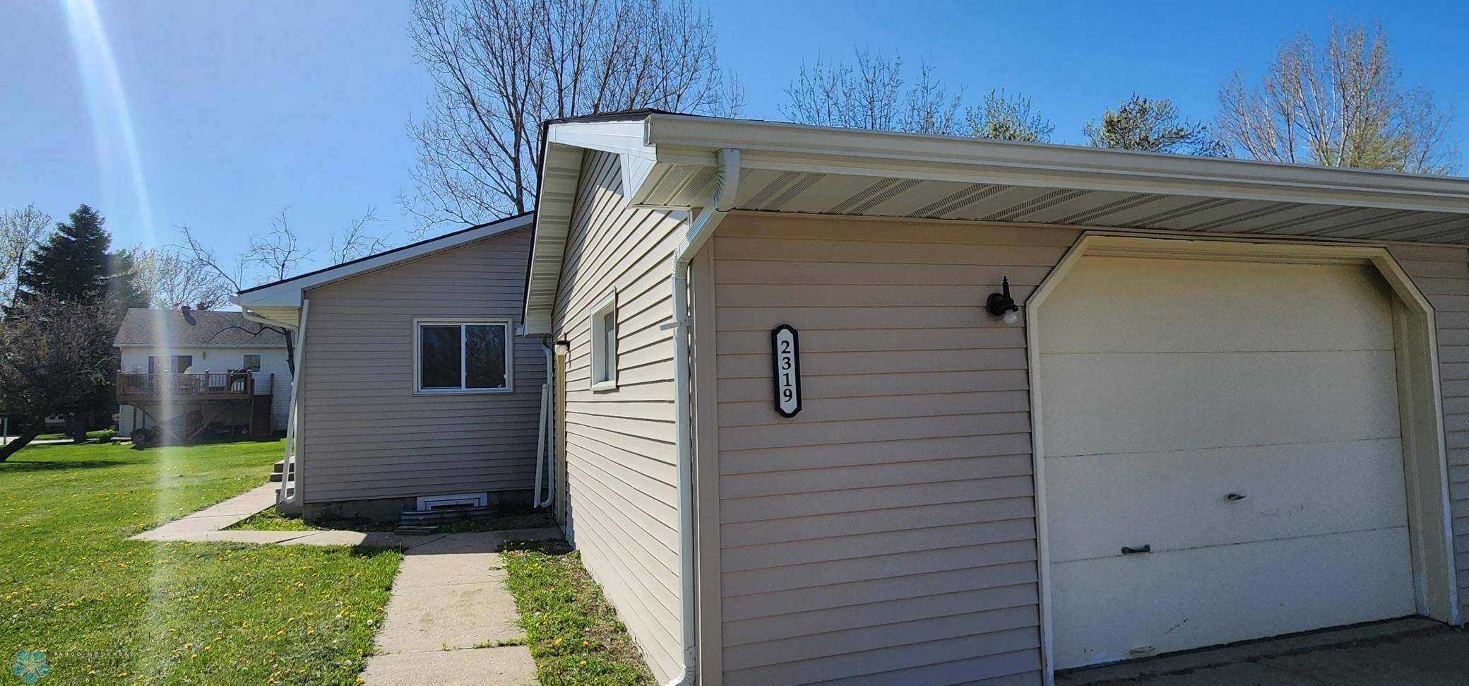 Moorhead, MN 56560,2319 Country Club Pkwy