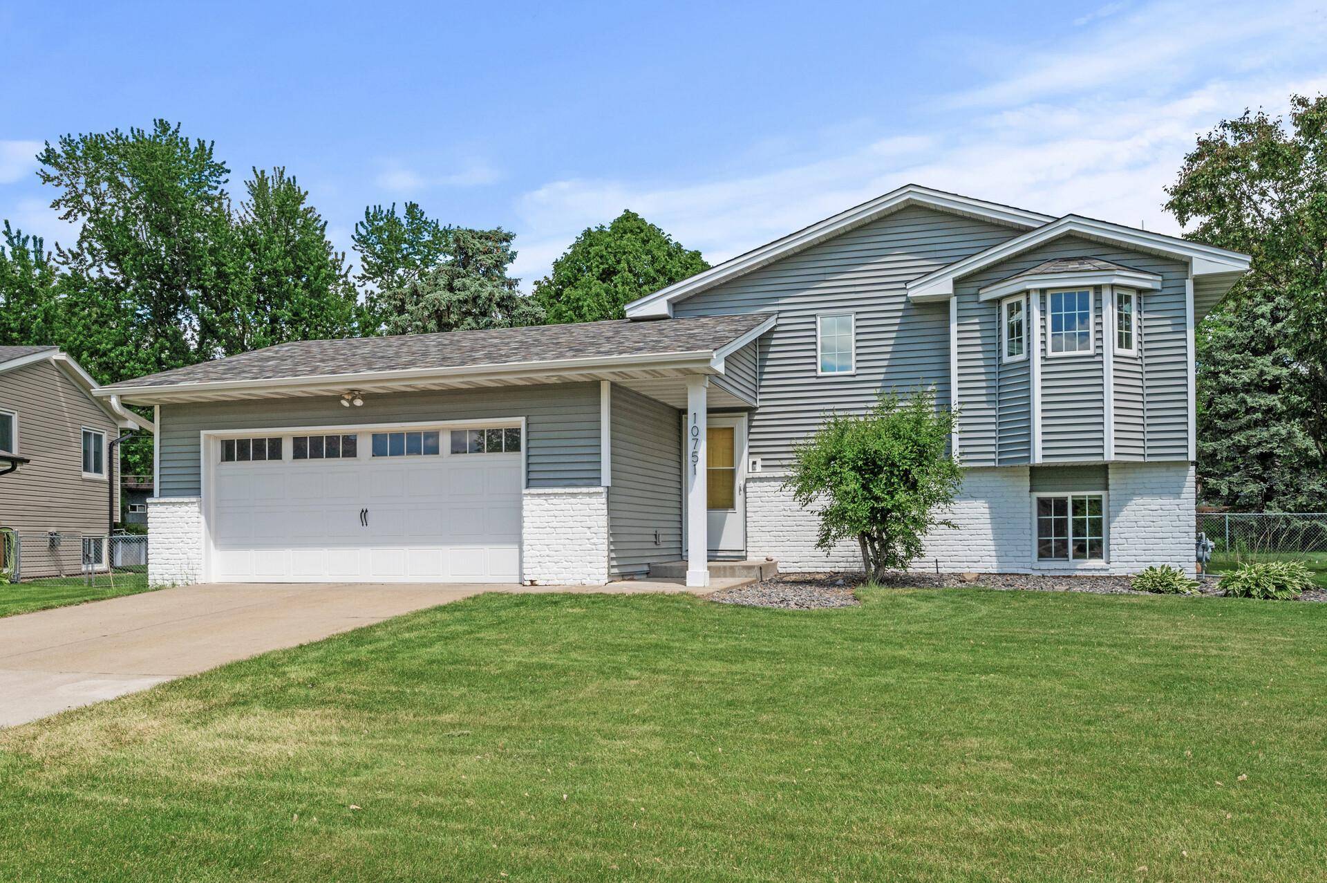 Minneapolis, MN 55448,10751 Kumquat ST NW
