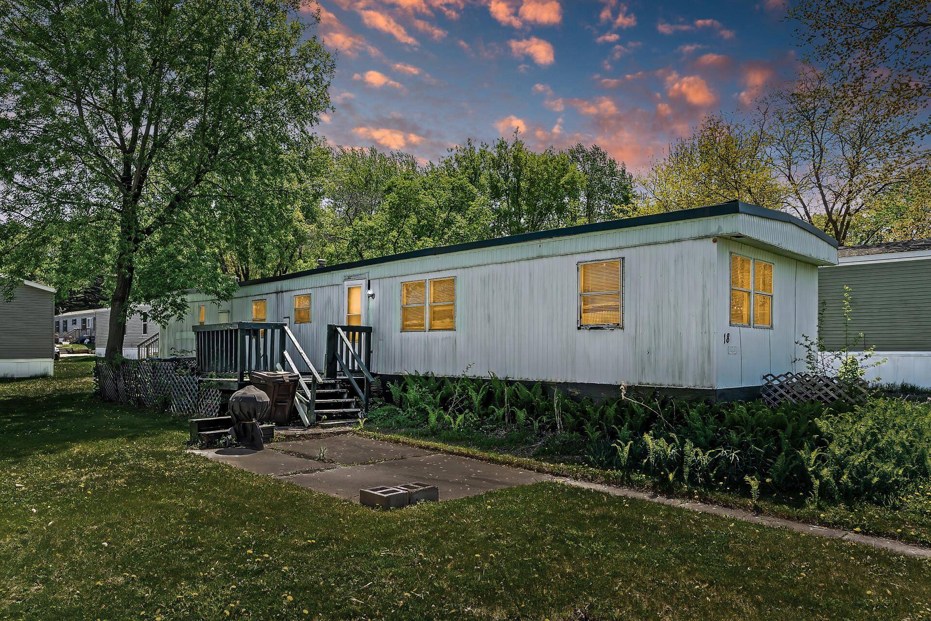 Belle Plaine, MN 56011,501 Forest ST