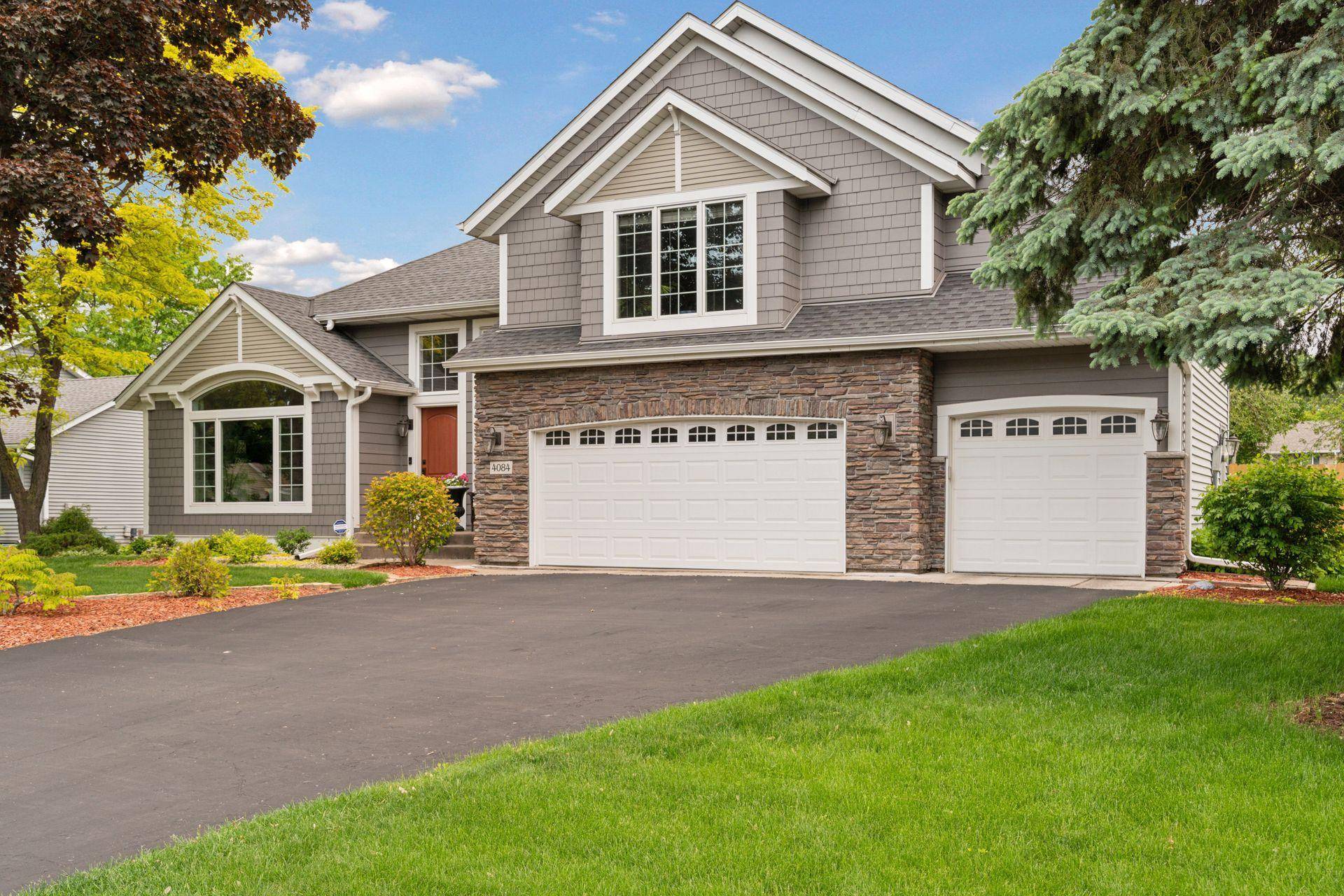 Saint Paul, MN 55110,4084 Wild Goose LN
