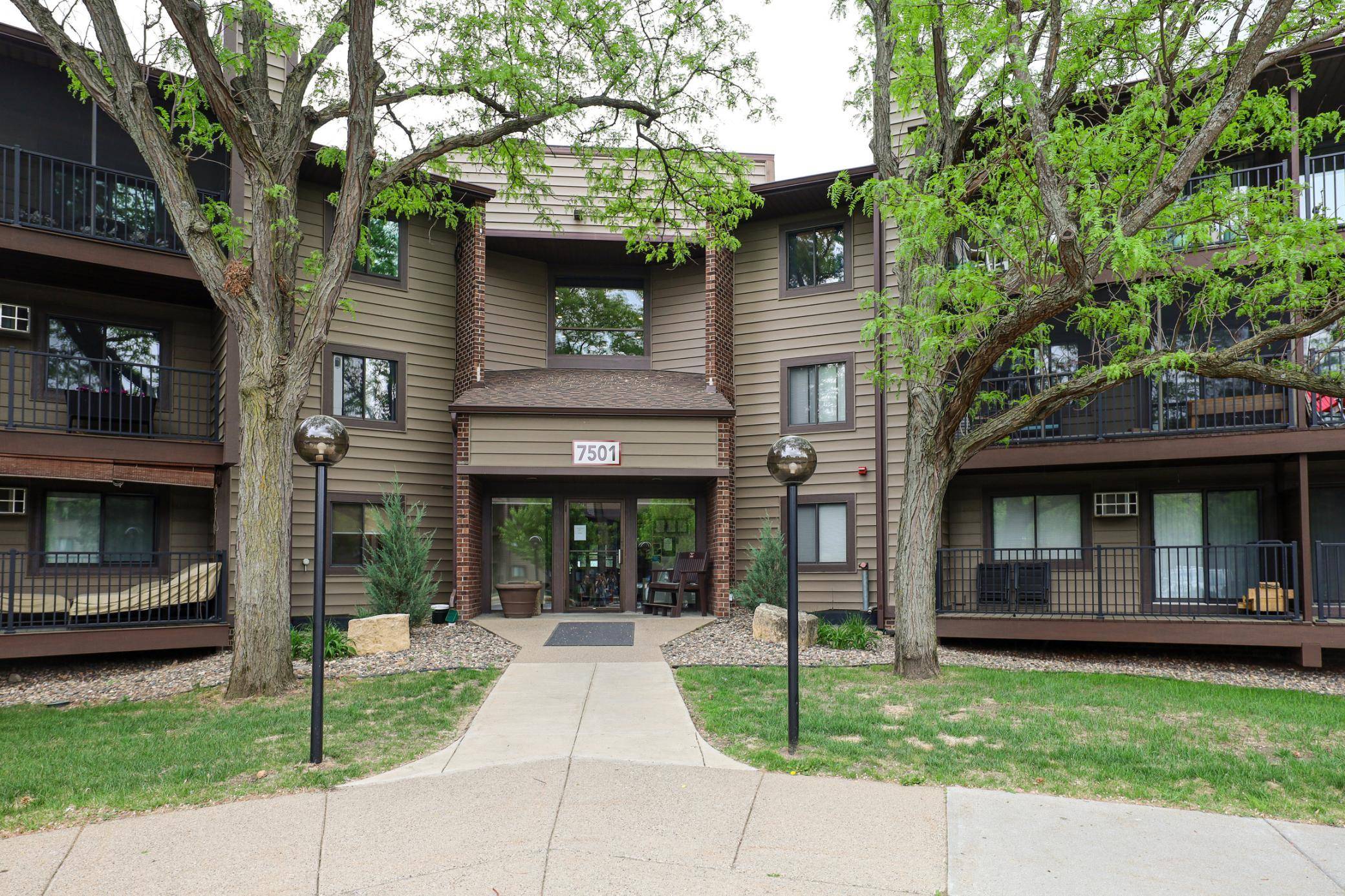 Bloomington, MN 55438,7501 101st ST