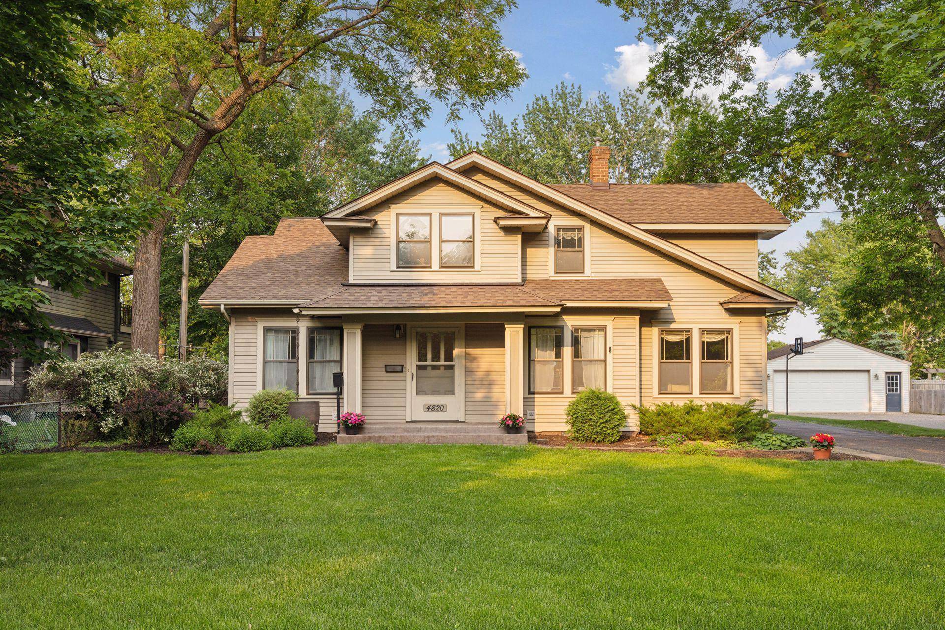White Bear Lake, MN 55110,4820 Bald Eagle AVE