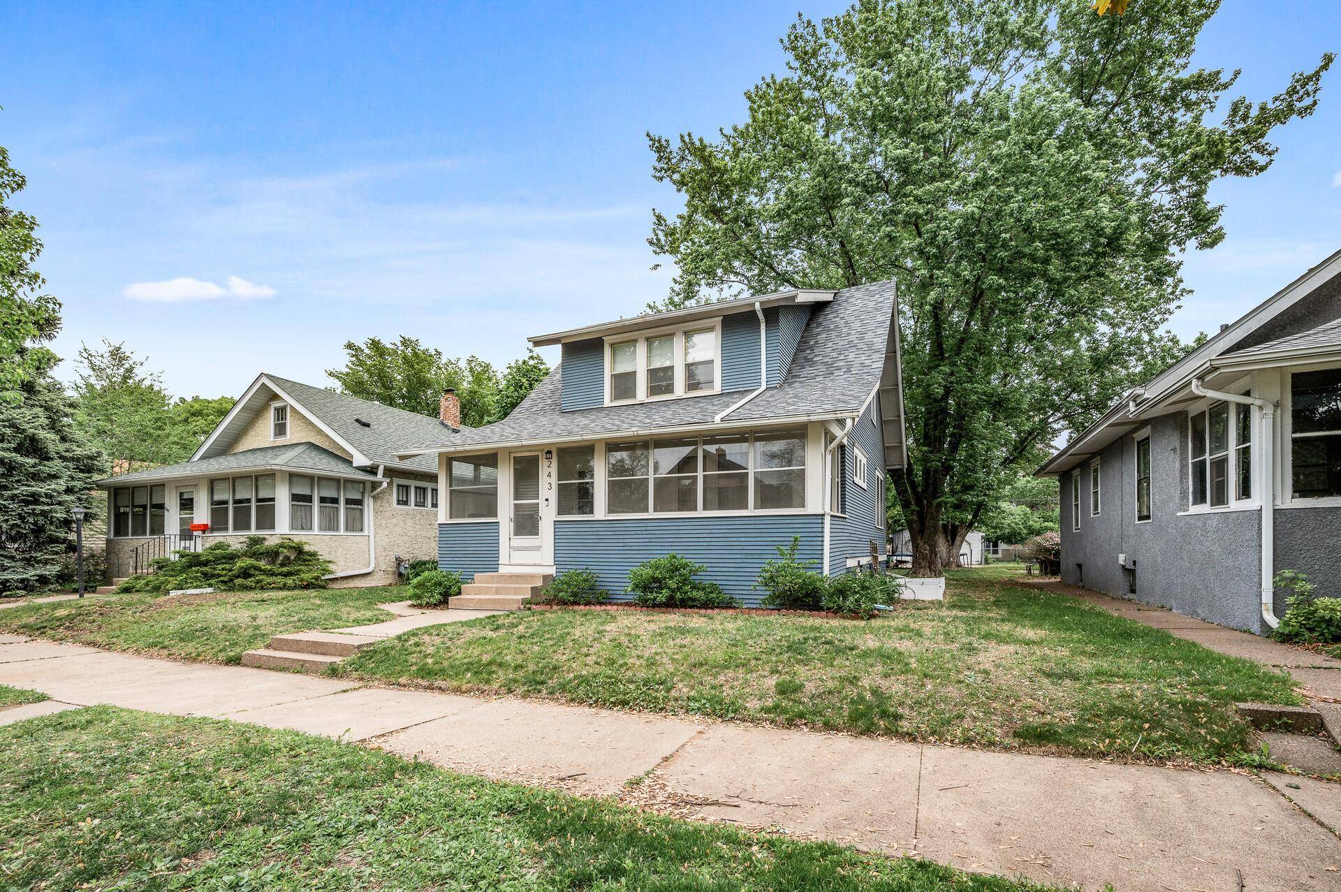 South Saint Paul, MN 55075,243 9th AVE S