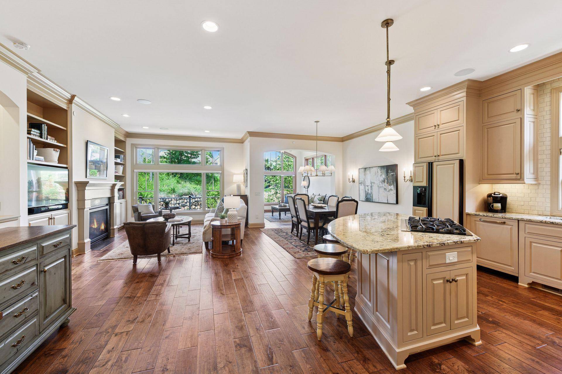 Wayzata, MN 55391,300 Bellwether PATH