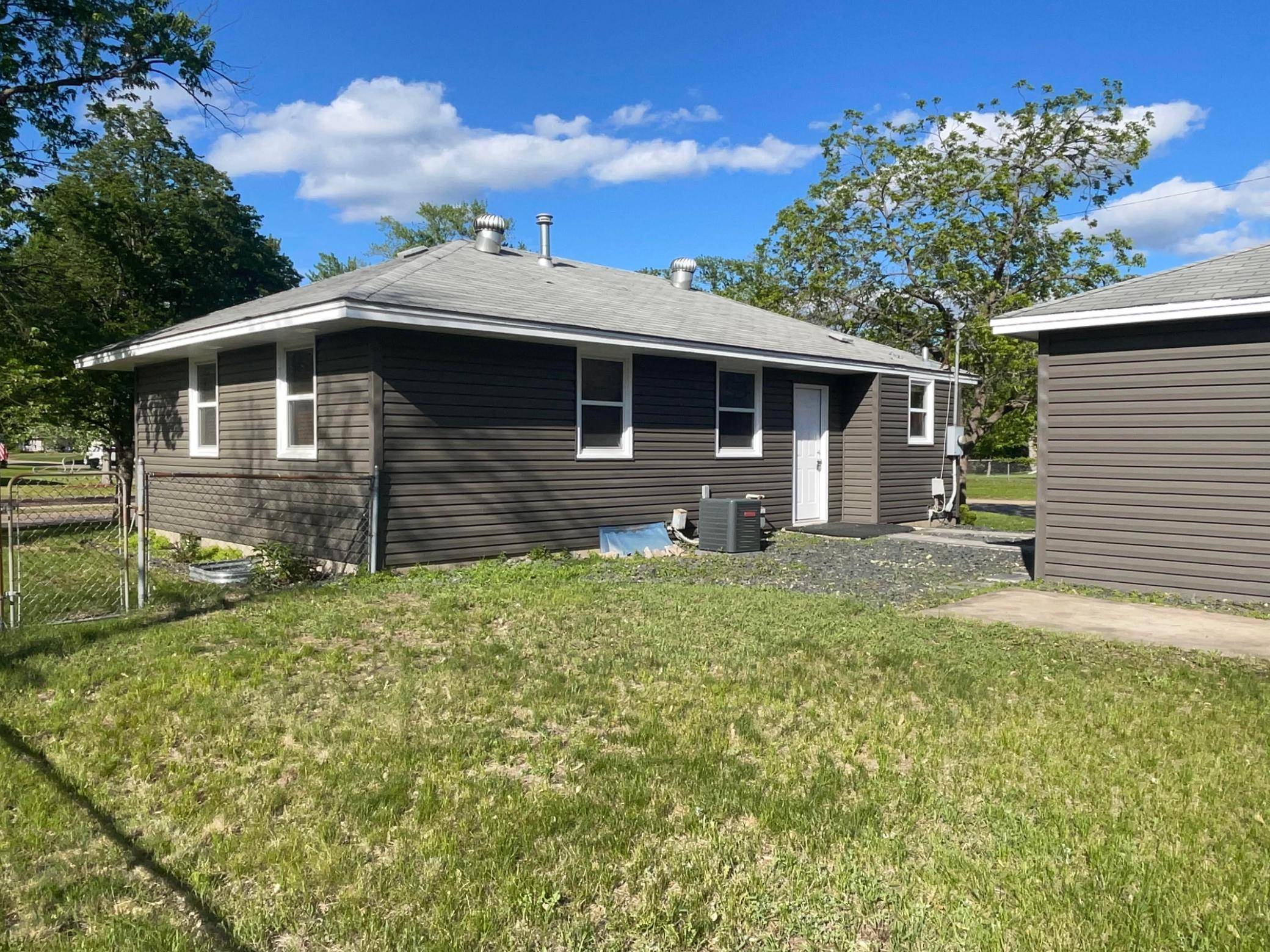 Minneapolis, MN 55448,600 115th AVE NW