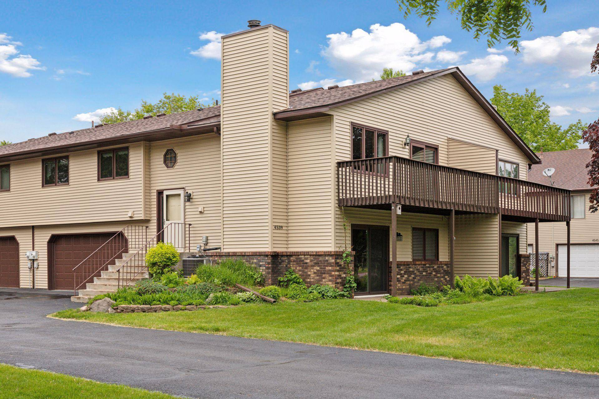 Saint Paul, MN 55110,4539 Margaret ST