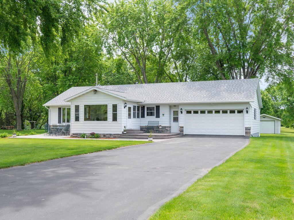 Sauk Centre, MN 56378,10557 County 95