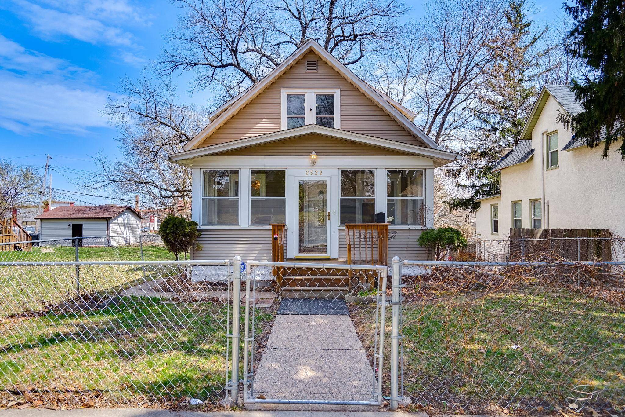 Minneapolis, MN 55411,2522 Thomas AVE N