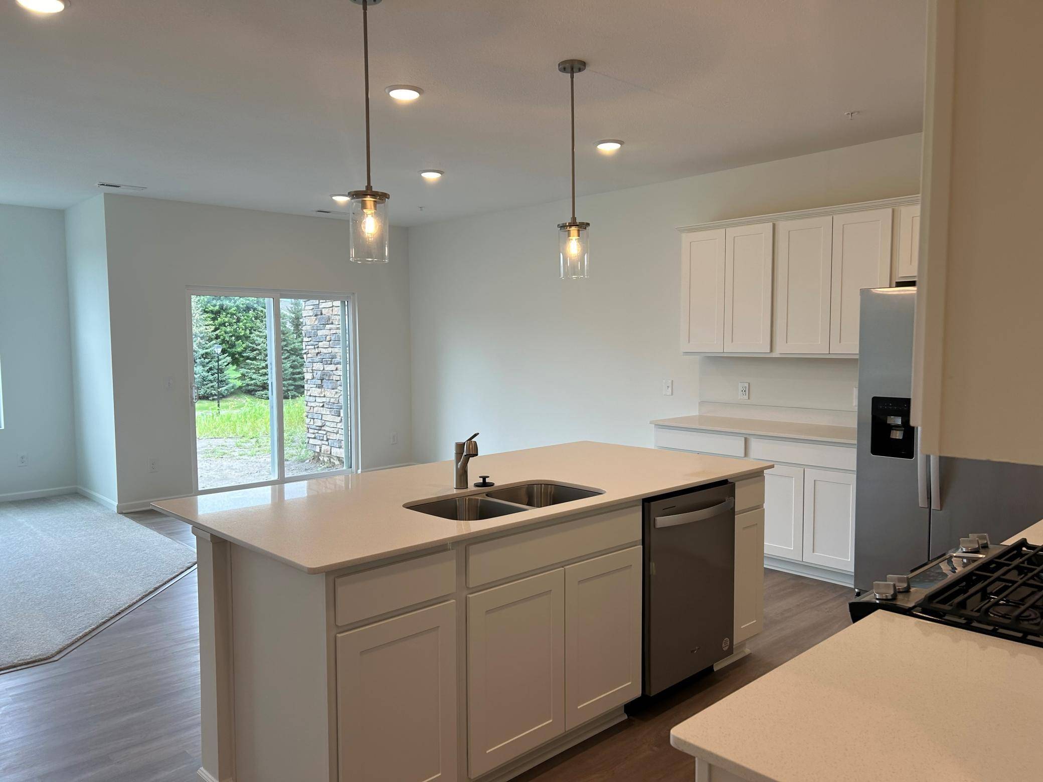 Maple Grove, MN 55369,10385 Glacier LN N