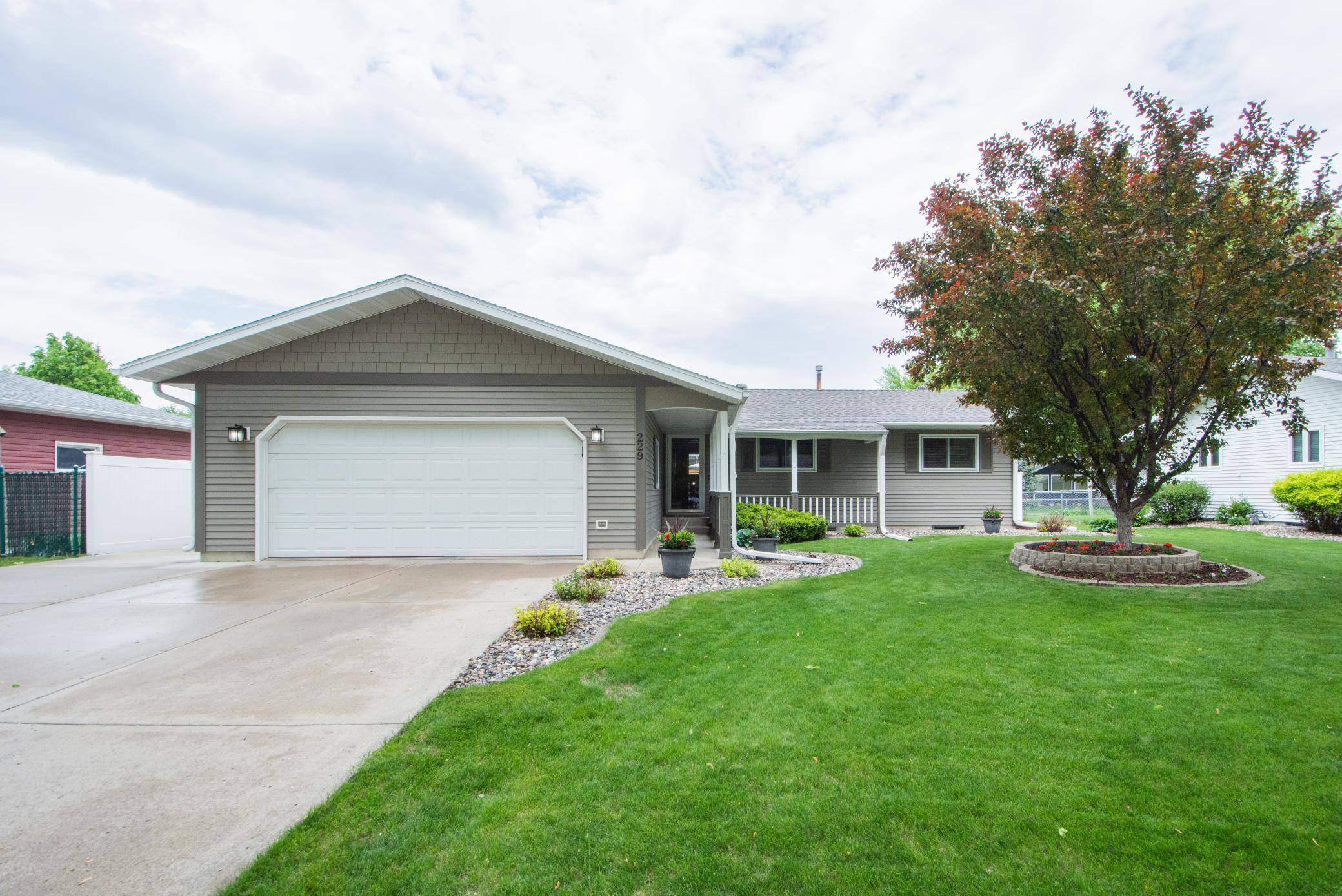 Fargo, ND 58102,229 30th AVE N
