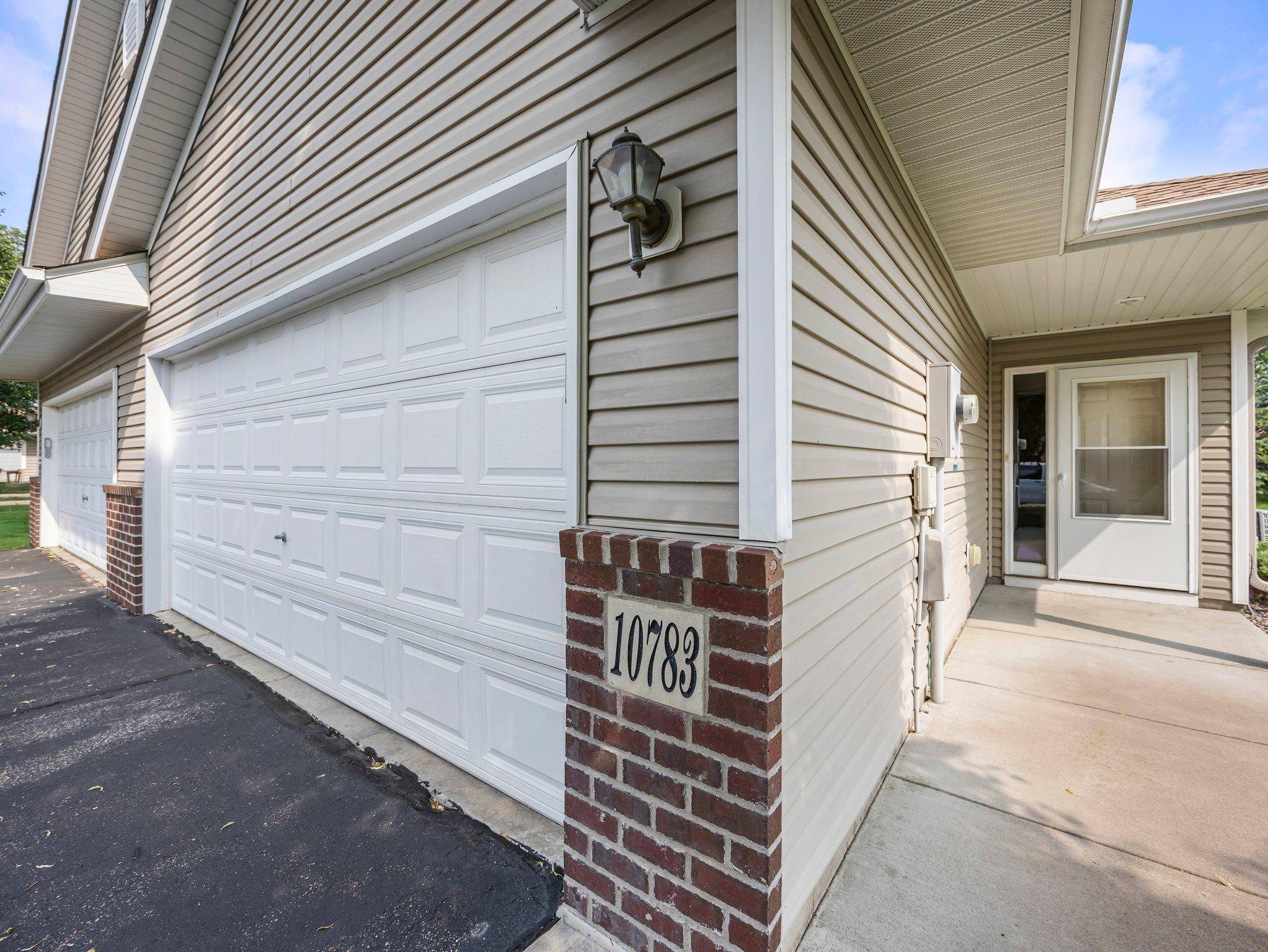 Minneapolis, MN 55434,10783 Tyler CT NE