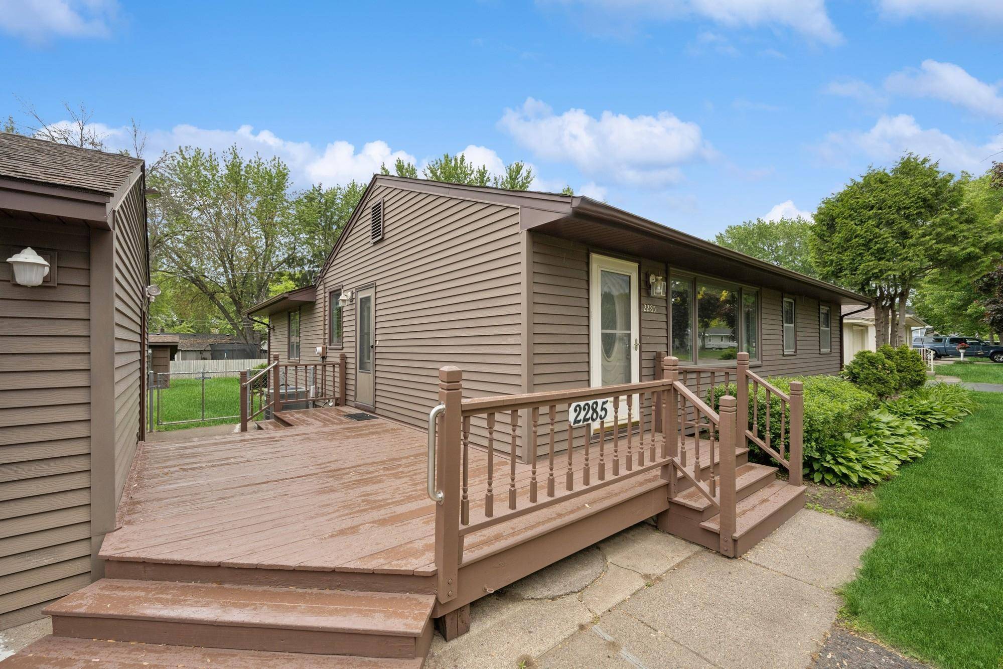 Saint Paul, MN 55110,2285 Lakeaires BLVD