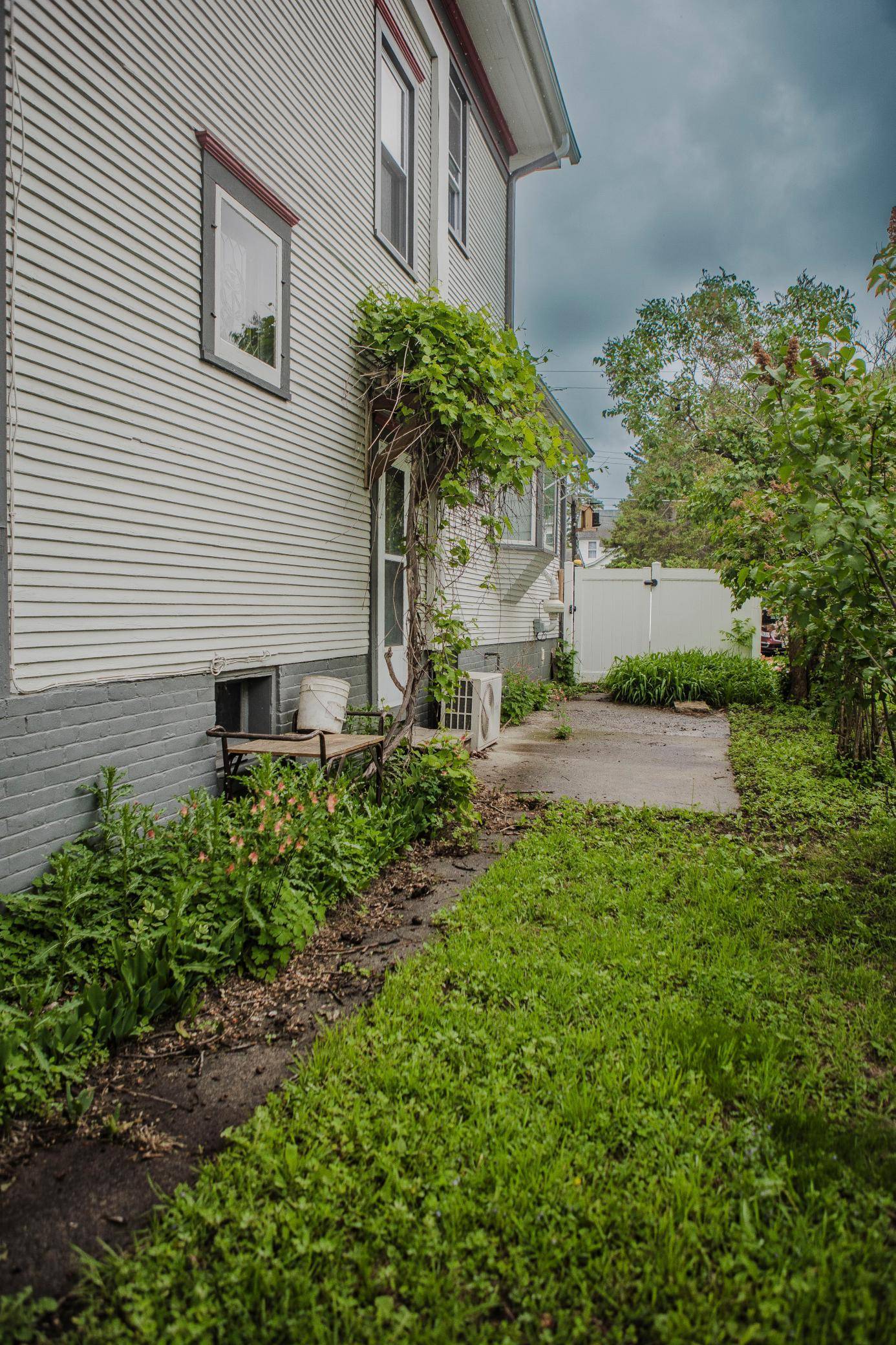 Morris, MN 56267,210 6th ST