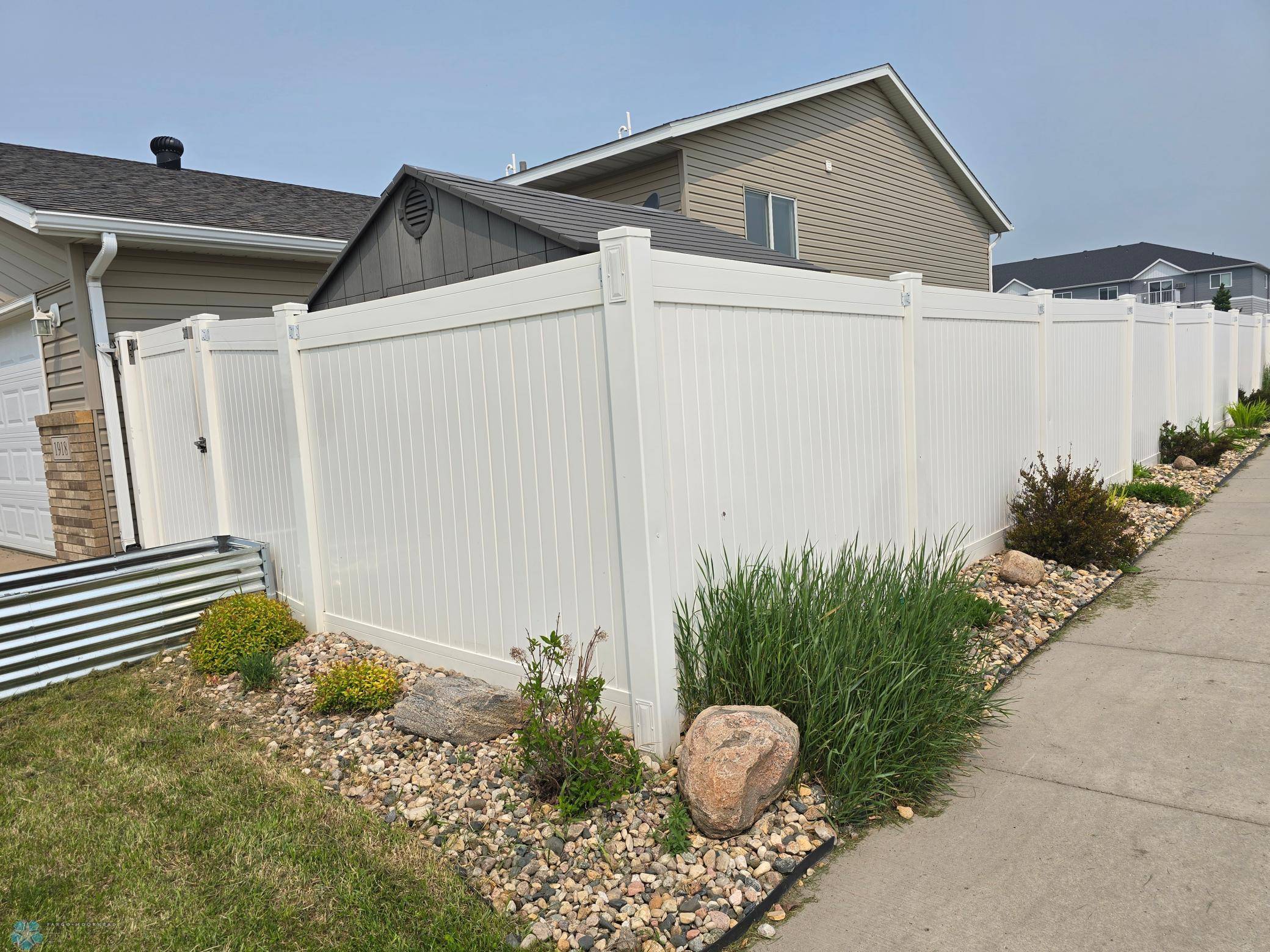 Moorhead, MN 56560,1918 41st AVE S