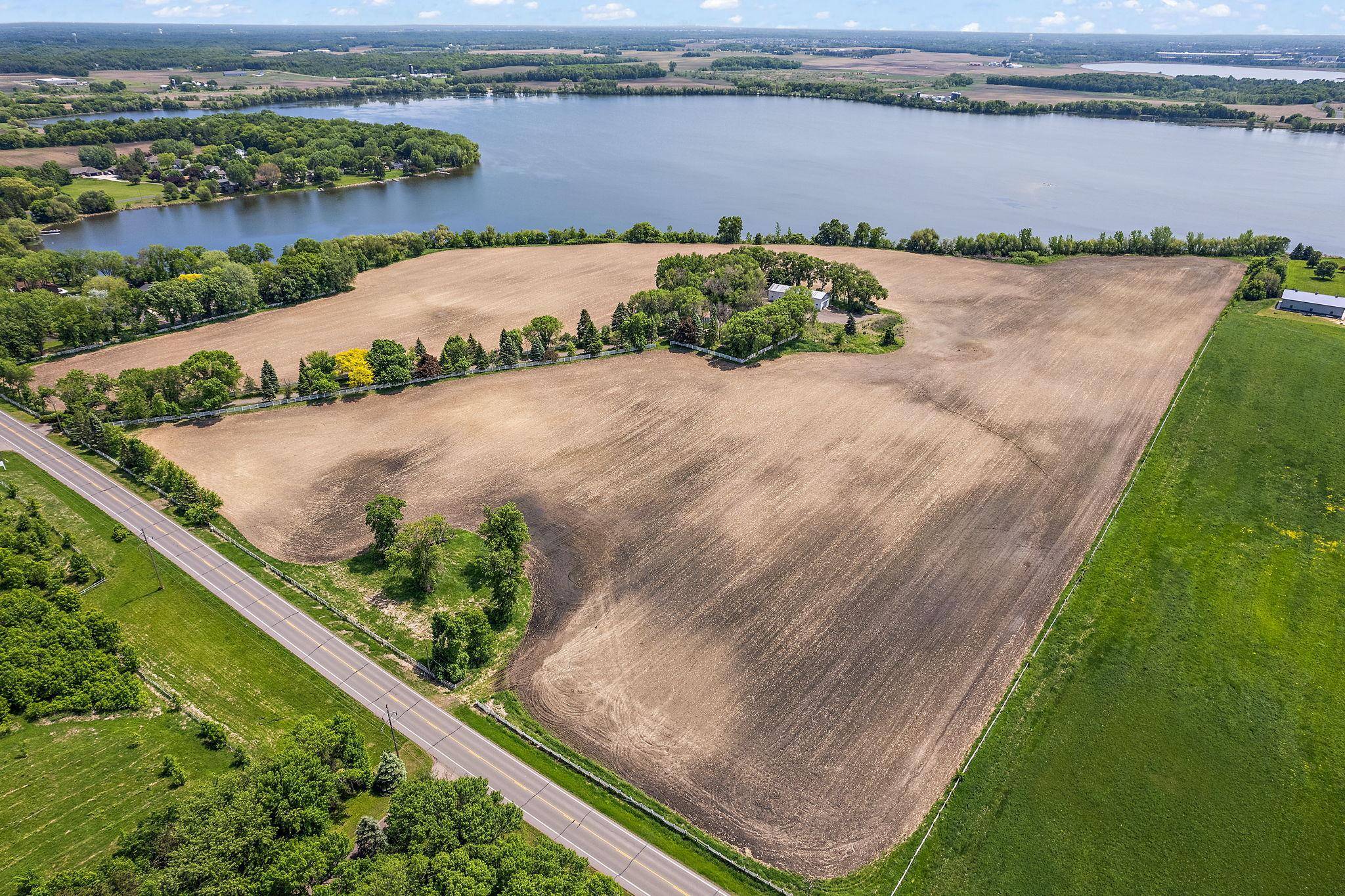 Dayton, MN 55327,18121 Diamond Lake RD