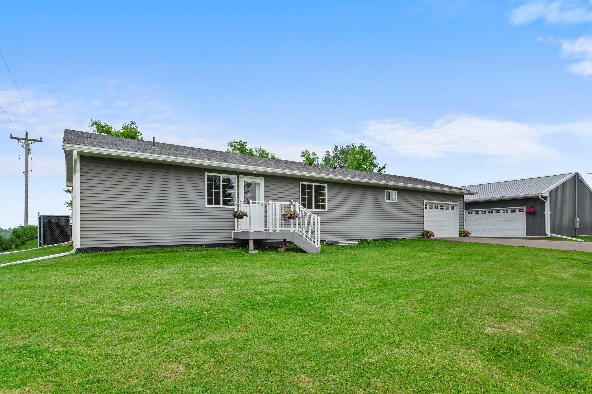 Braham, MN 55006,4406 409th AVE NW