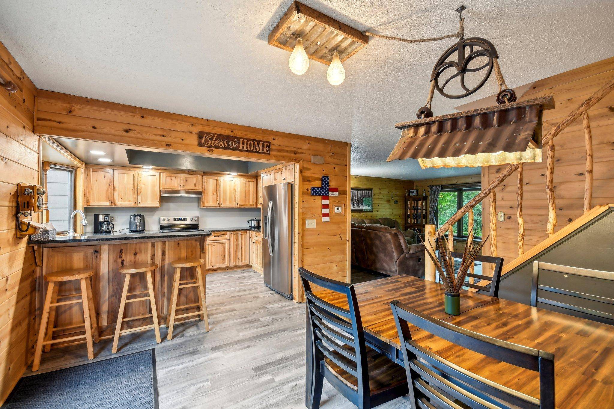 Burnsville, MN 55337,145 Birnamwood DR