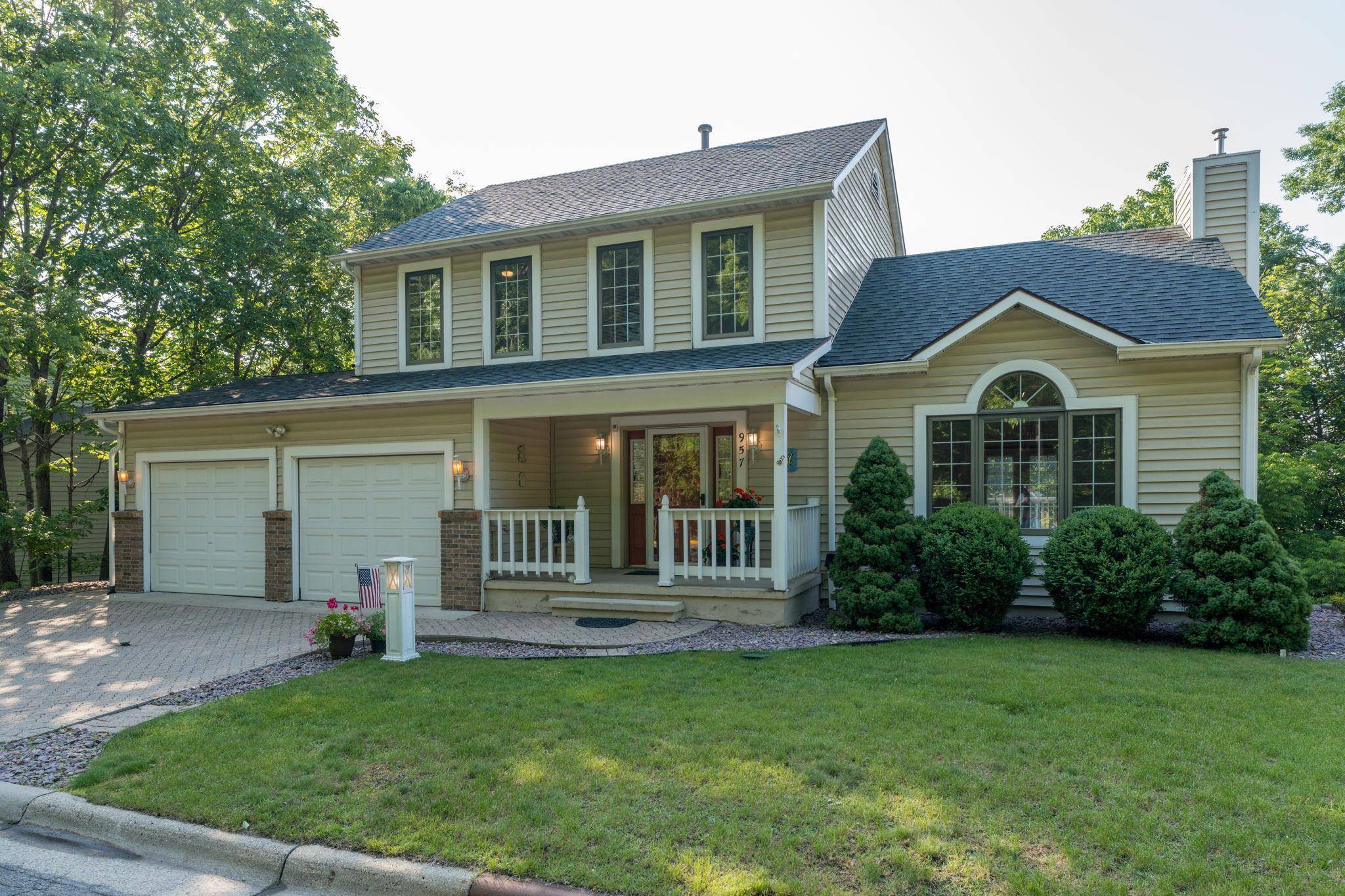 North Mankato, MN 56003,957 Belvista DR