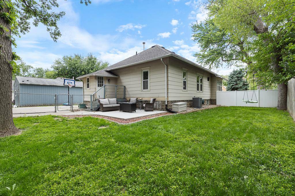 Marshall, MN 56258,301 4th ST